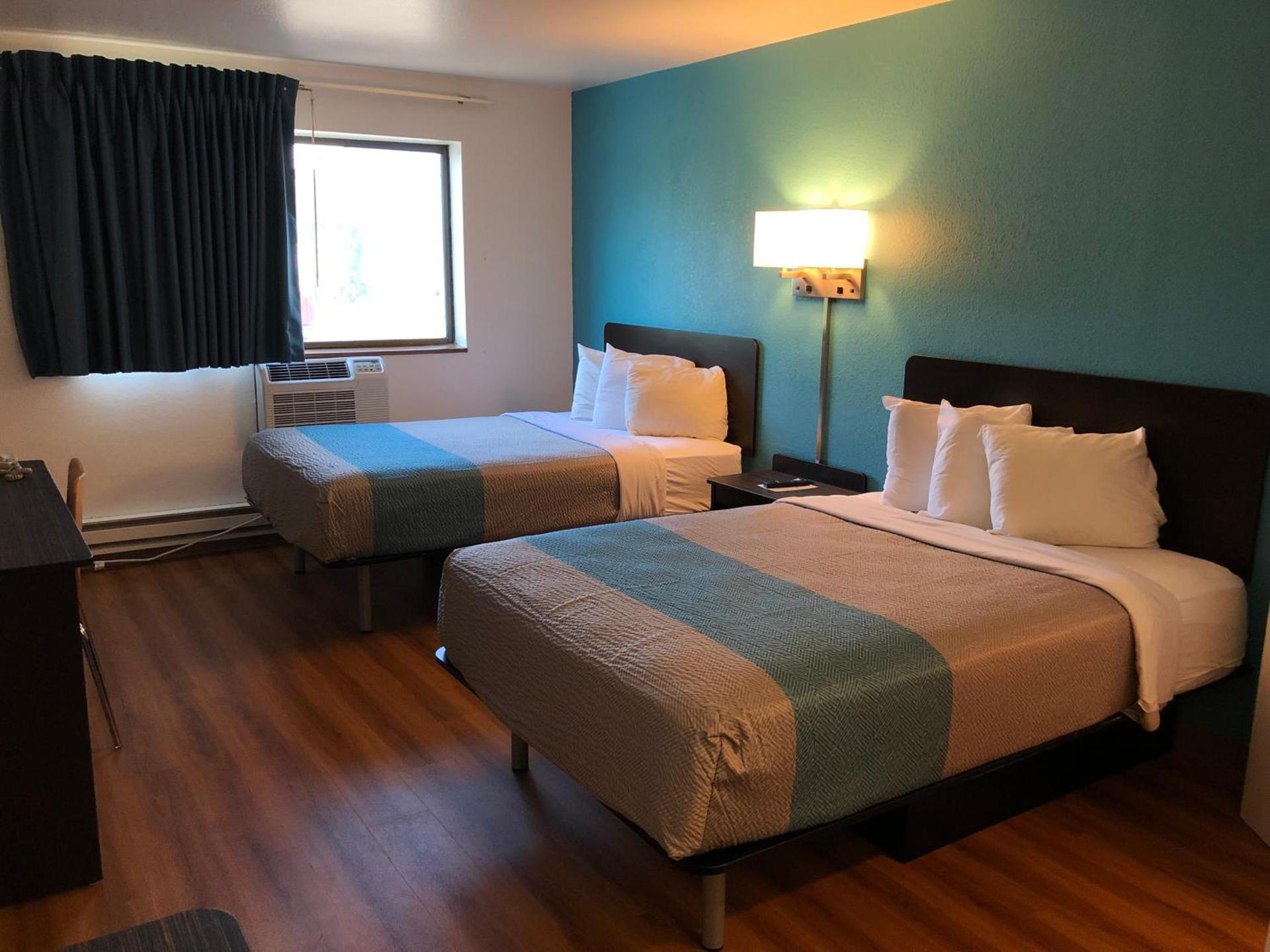 Days Inn by Wyndham La Crosse photo 21