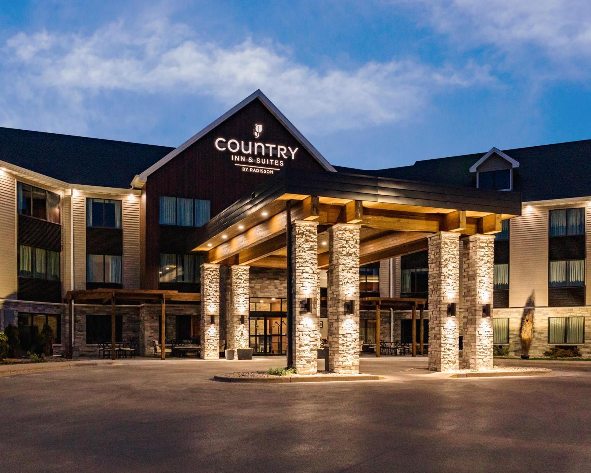 Country Inn & Suites by Radisson, Appleton Airport - Fox River Mall Area photo 24