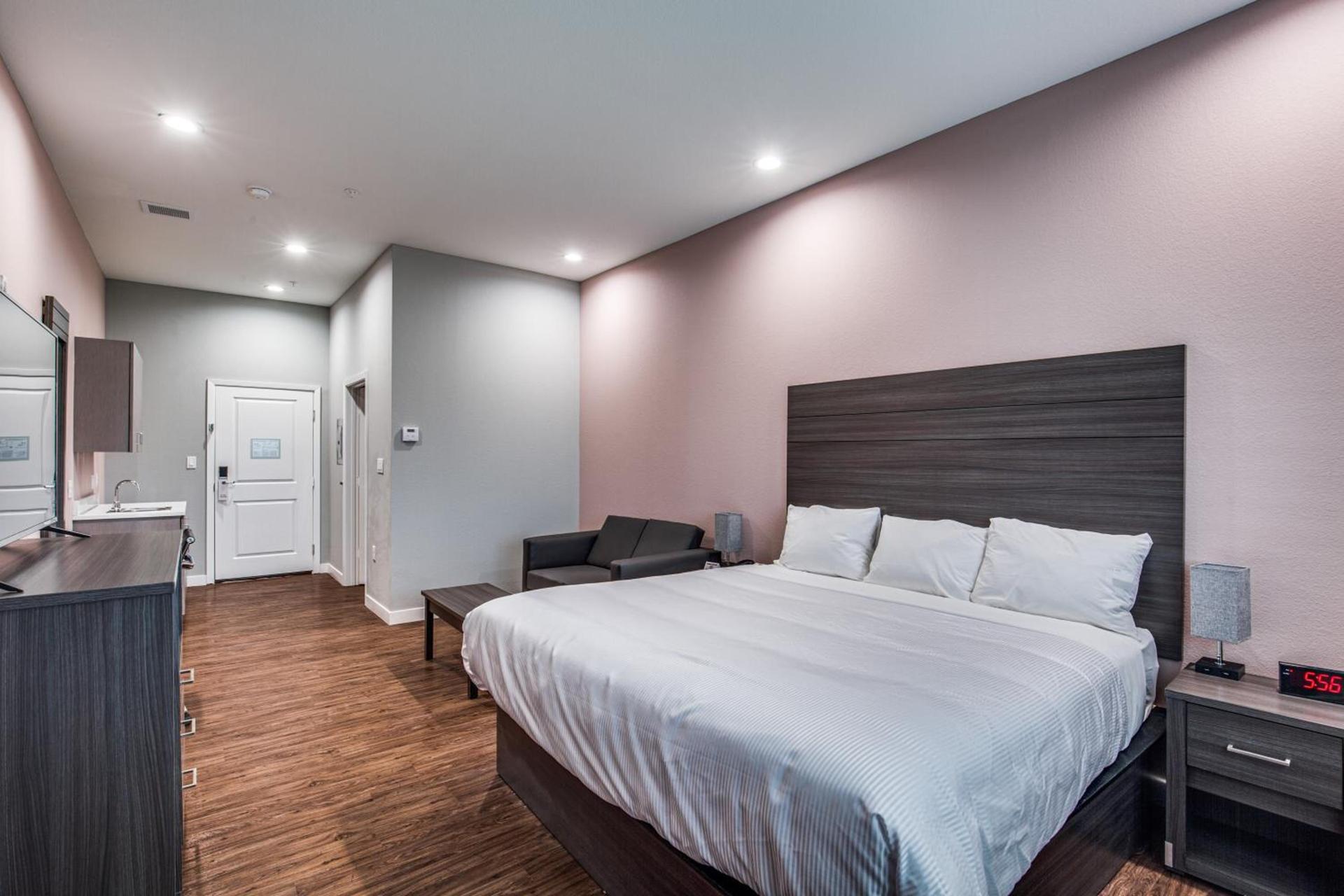 Scottish Inns & Suites Houston, TX photo 18