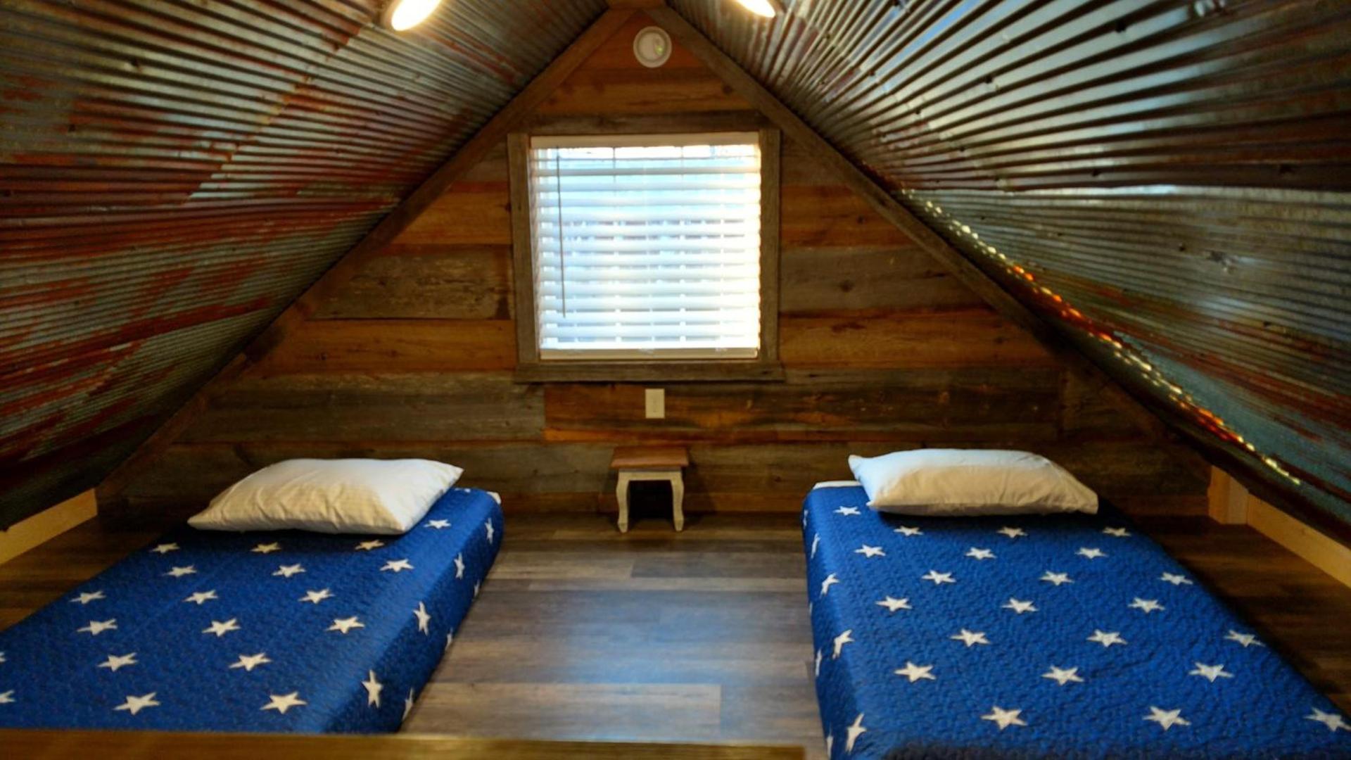 Knotty Squirrel Cabins photo 81