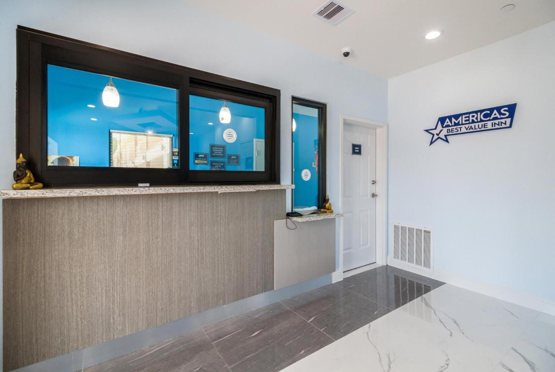 Americas Best Value Inn- Aldine Westfield photo 17