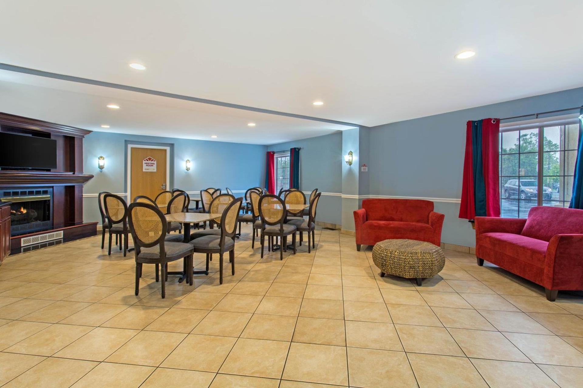 Hawthorn Suites by Wyndham Allentown-Fogelsville photo 8