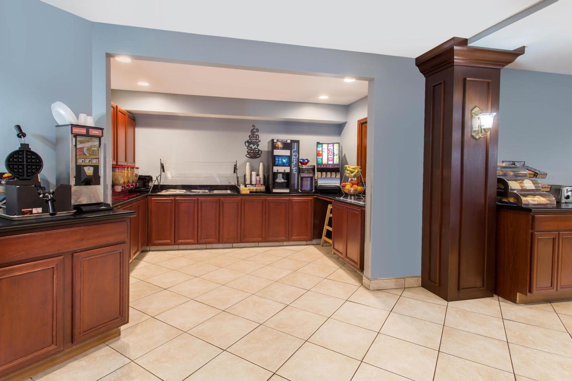 Hawthorn Suites by Wyndham Allentown-Fogelsville photo 26