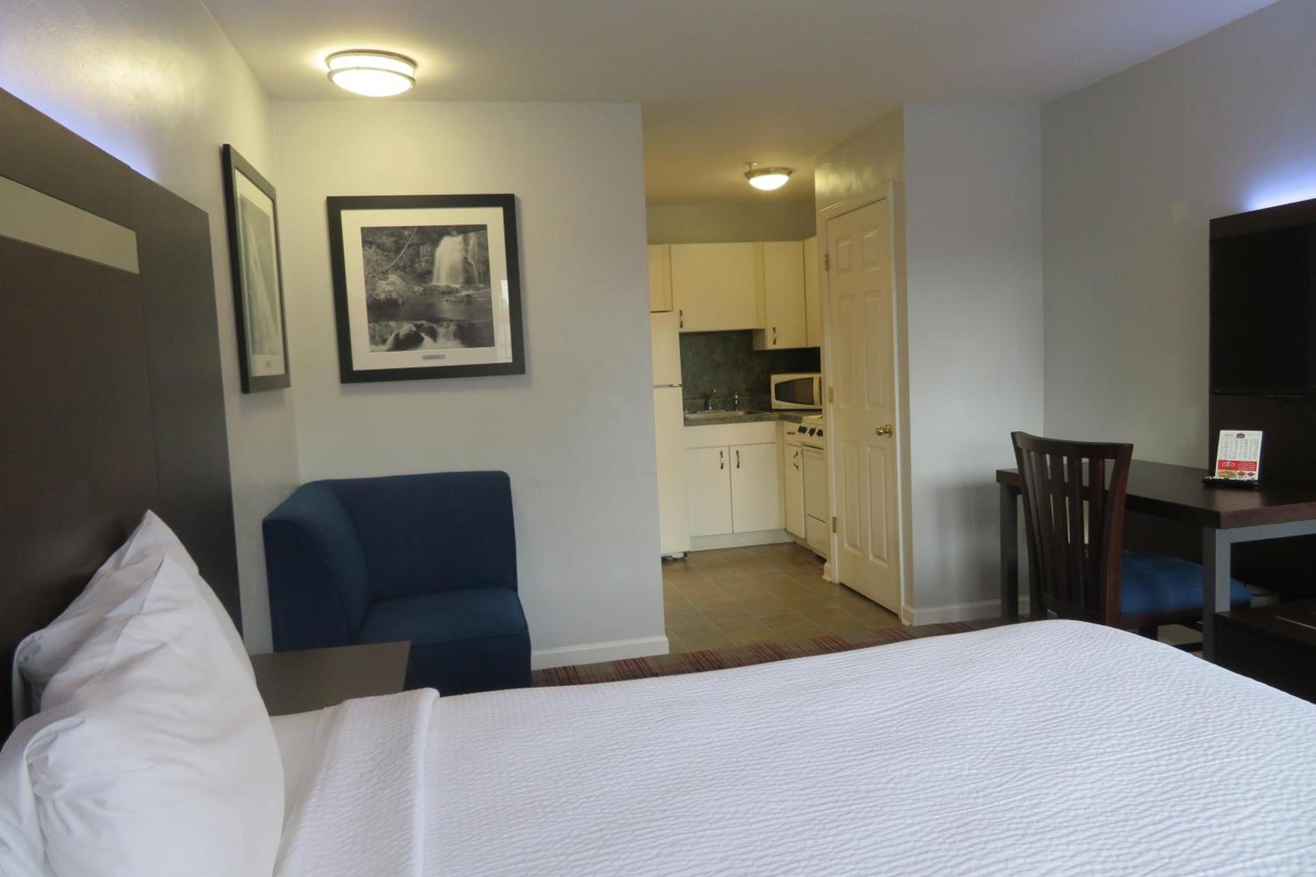 Luxbury Inn & Suites photo 15
