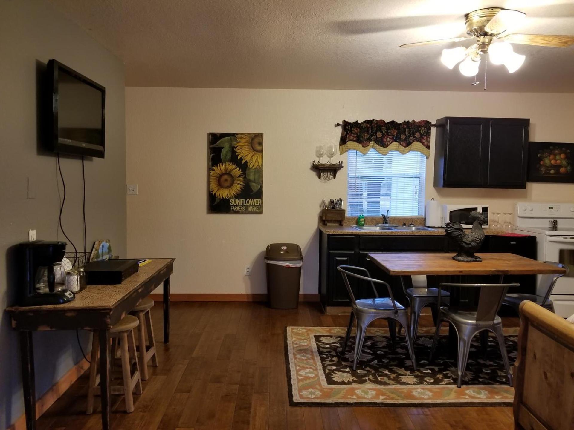 Olive Cabin photo 4