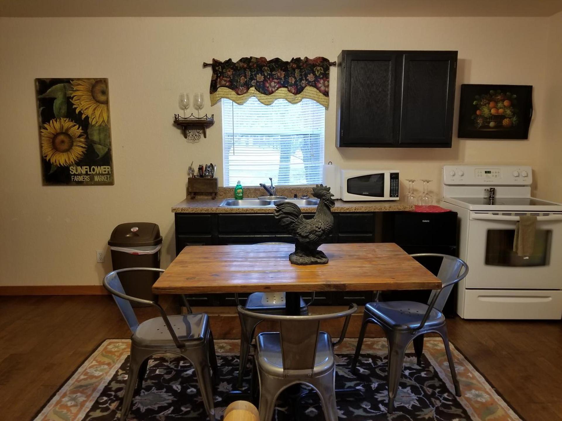 Olive Cabin photo 6