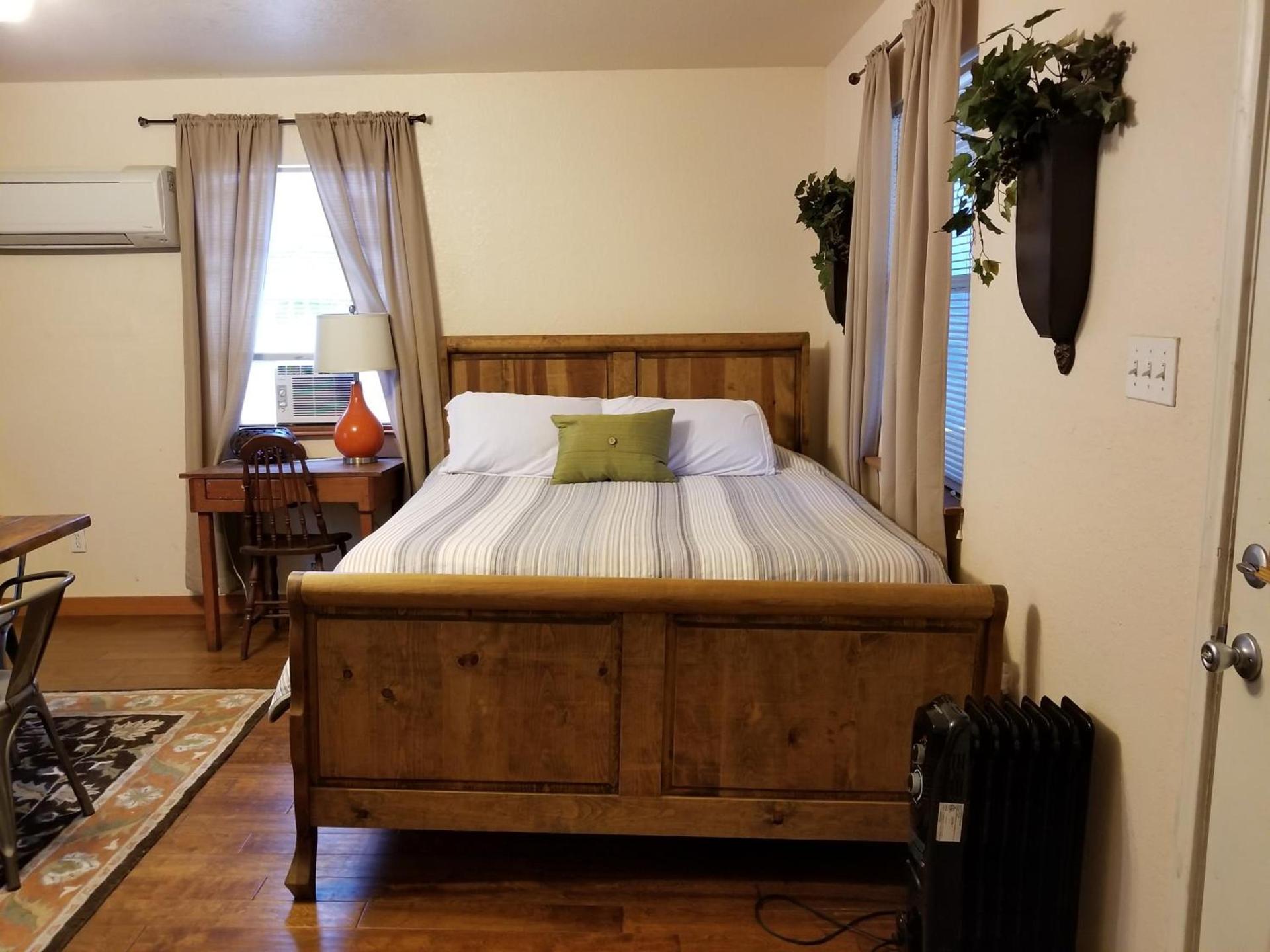 Olive Cabin photo 7
