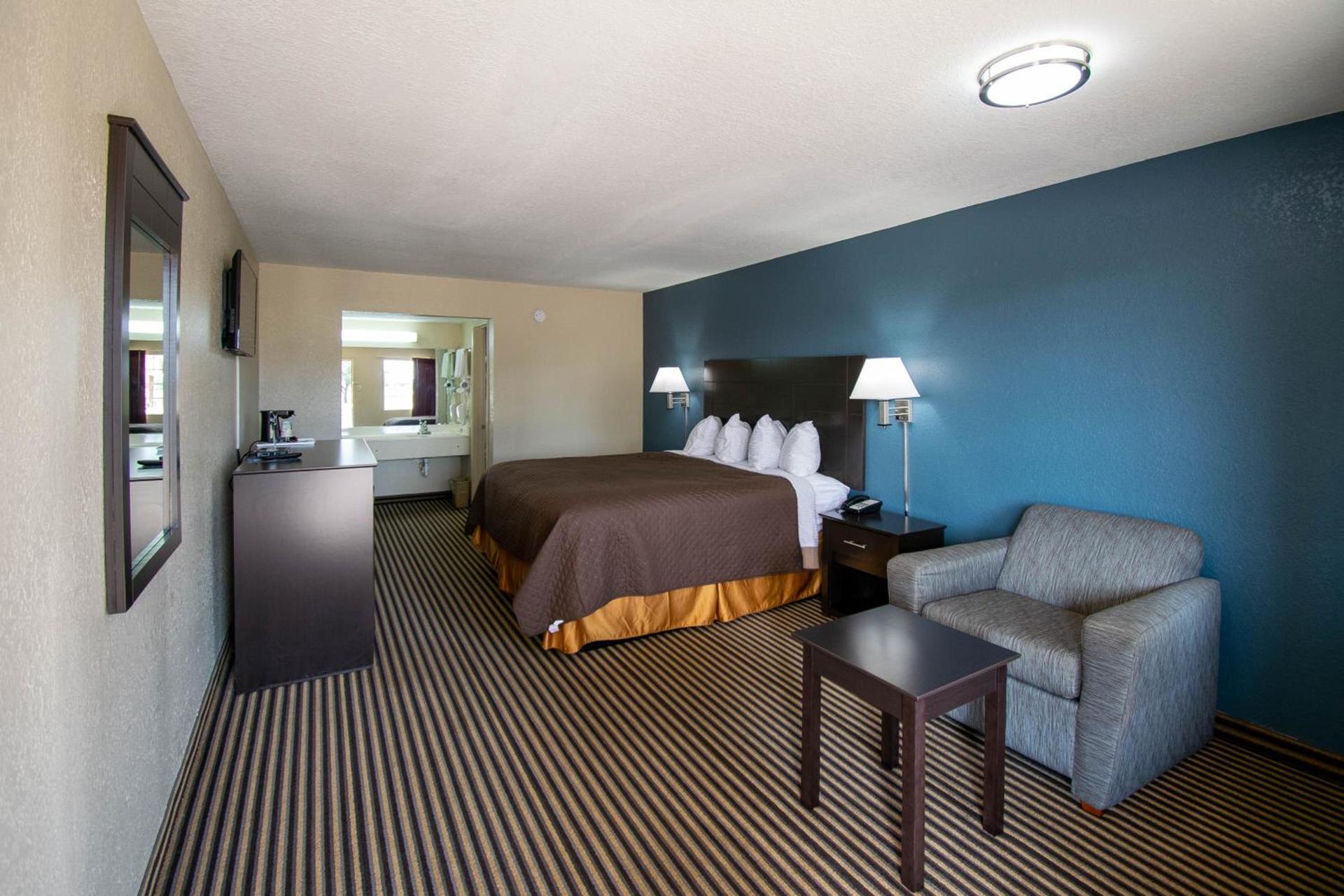 Countryside Inn photo 9