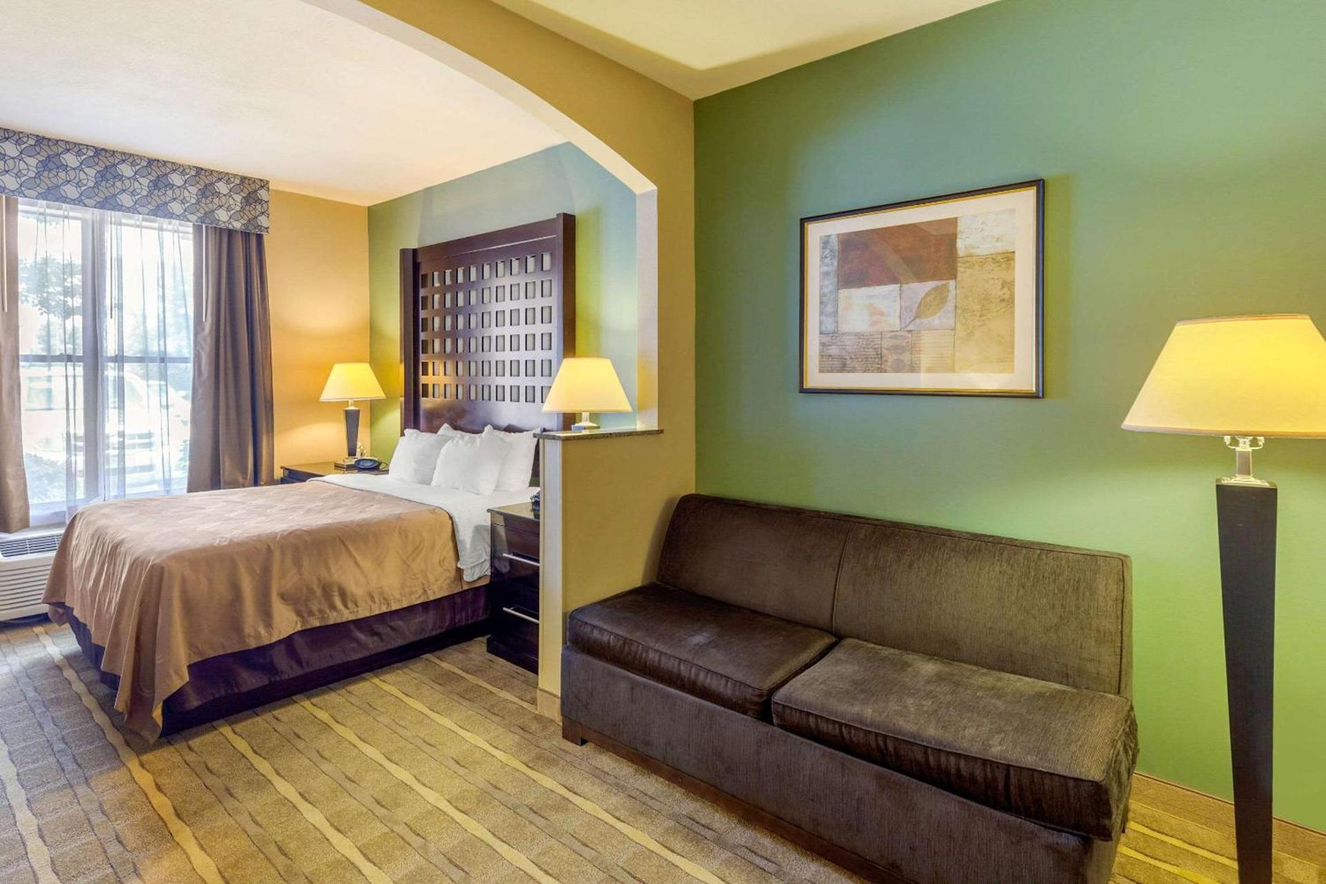 Quality Suites Sherman photo 7