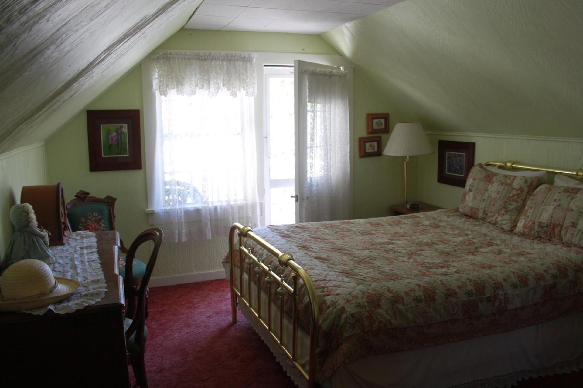 Virginia Creek Settlement photo 56