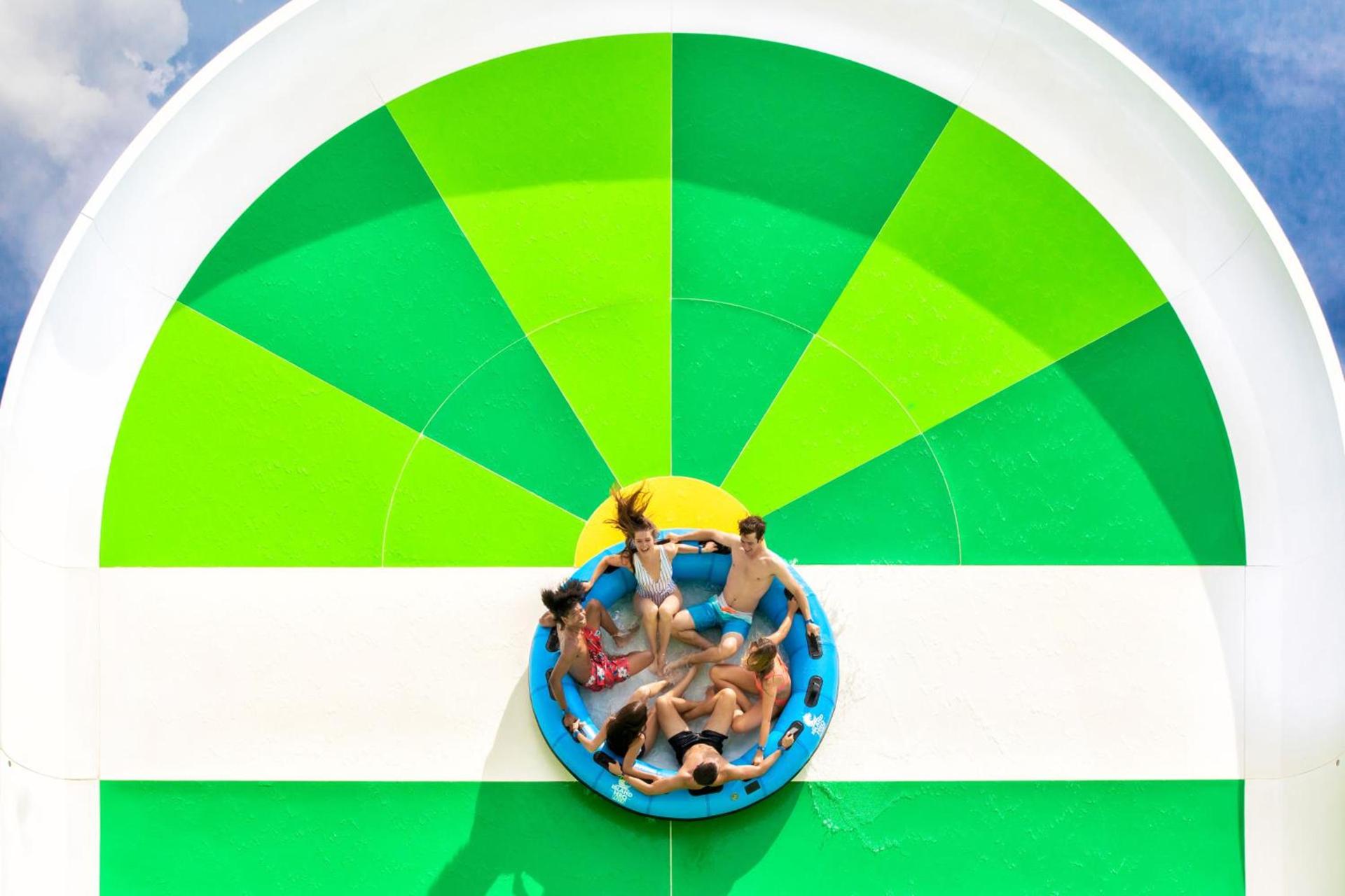 Margaritaville Resort Orlando with H2O Waterpark photo 37