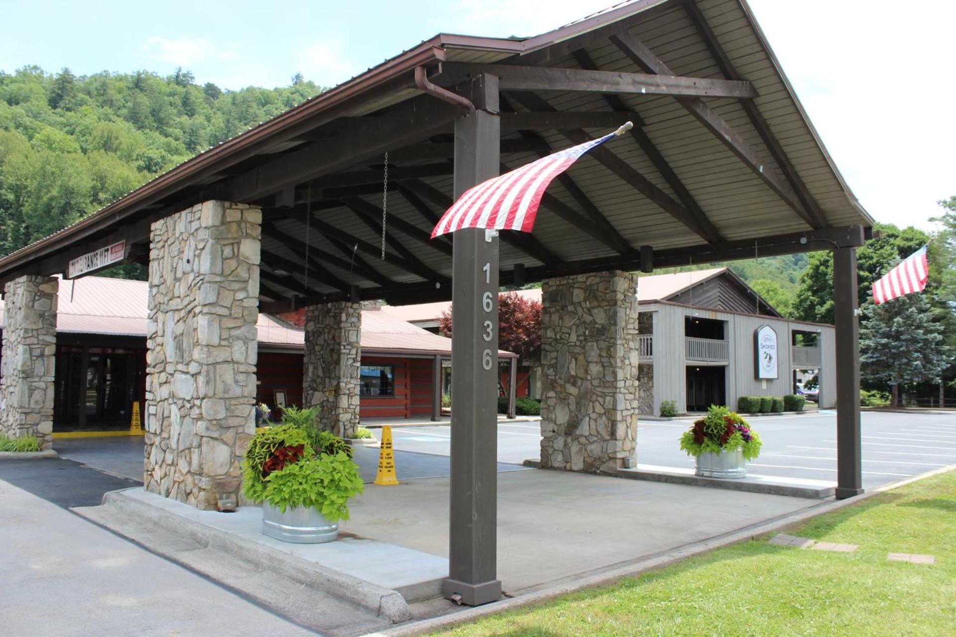 Great Smokies Inn - Cherokee photo 4