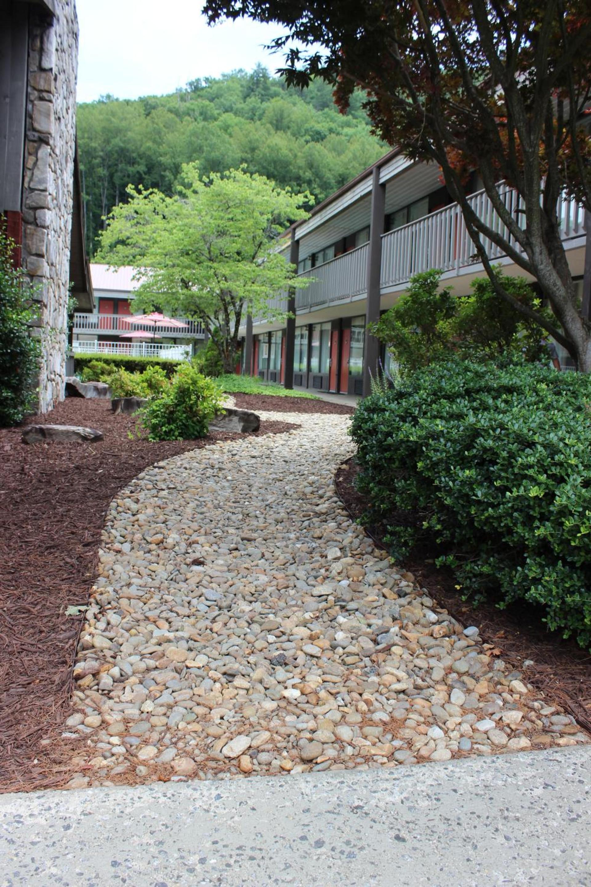 Great Smokies Inn - Cherokee photo 12
