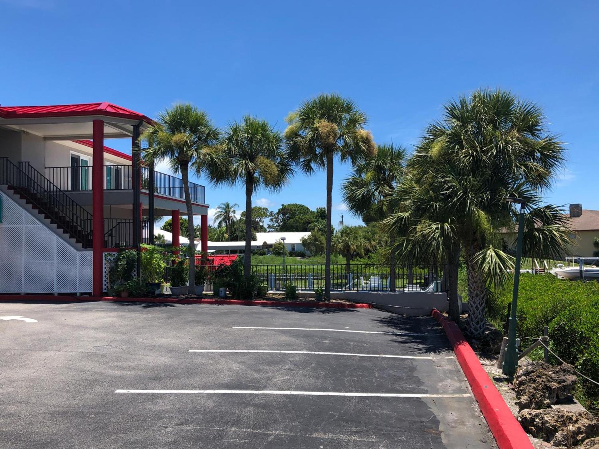 Sun Coast Inn photo 13