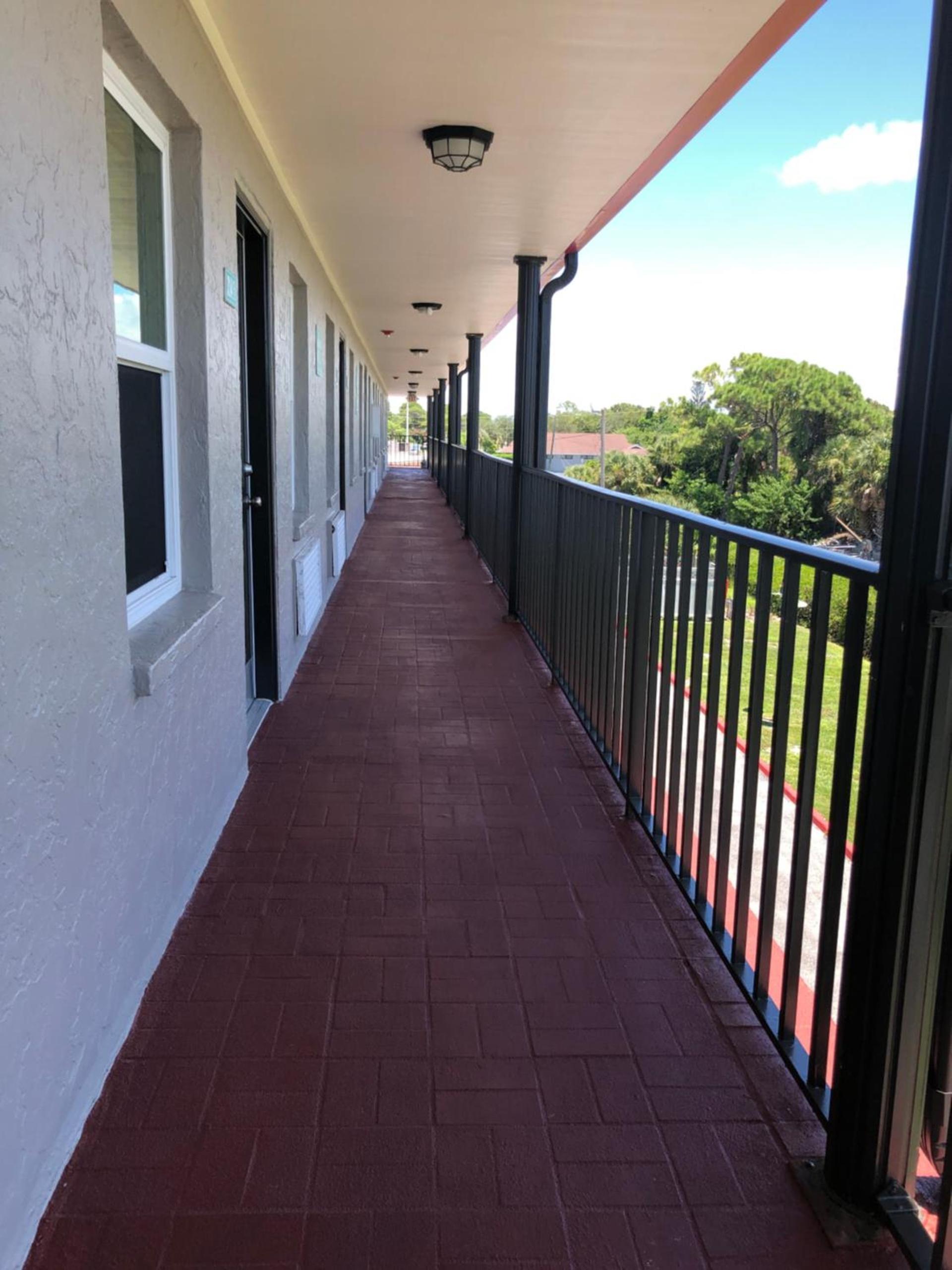 Sun Coast Inn photo 20