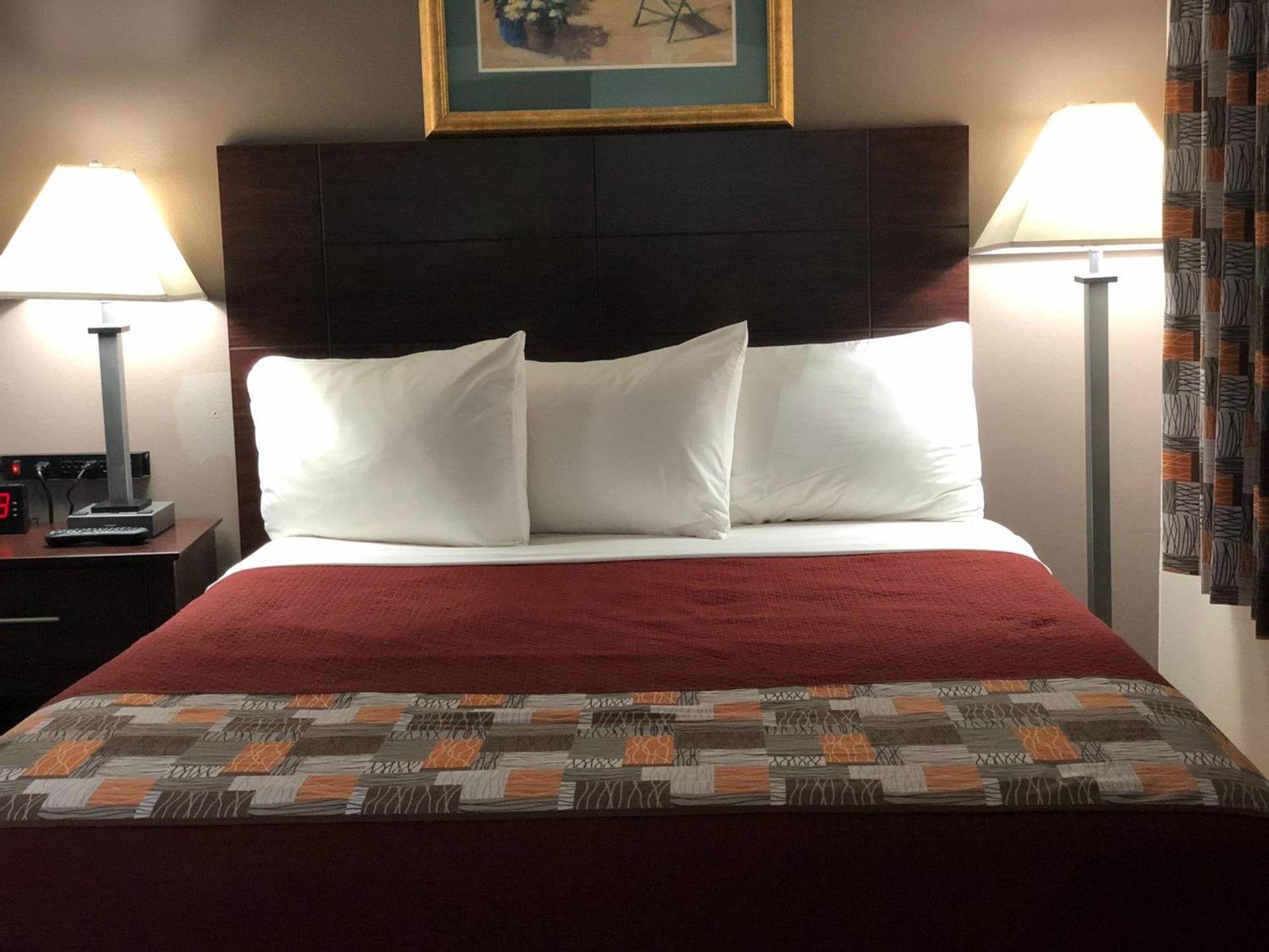 Sun Coast Inn photo 25