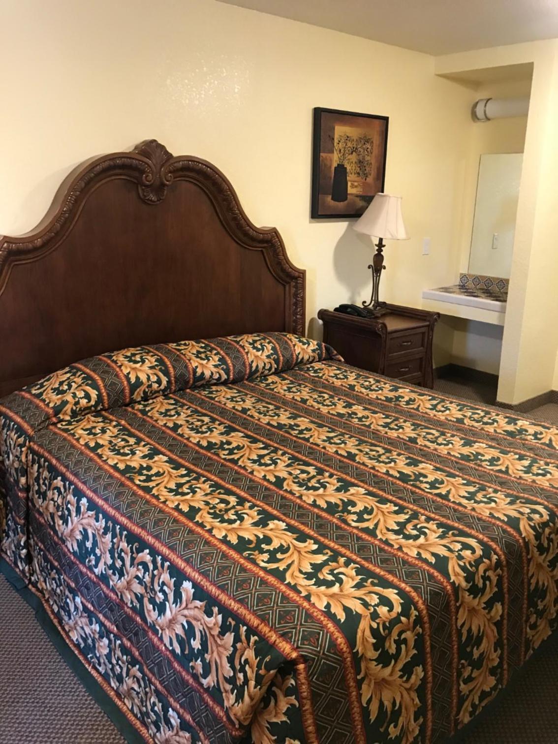 Hacienda Motel photo 2
