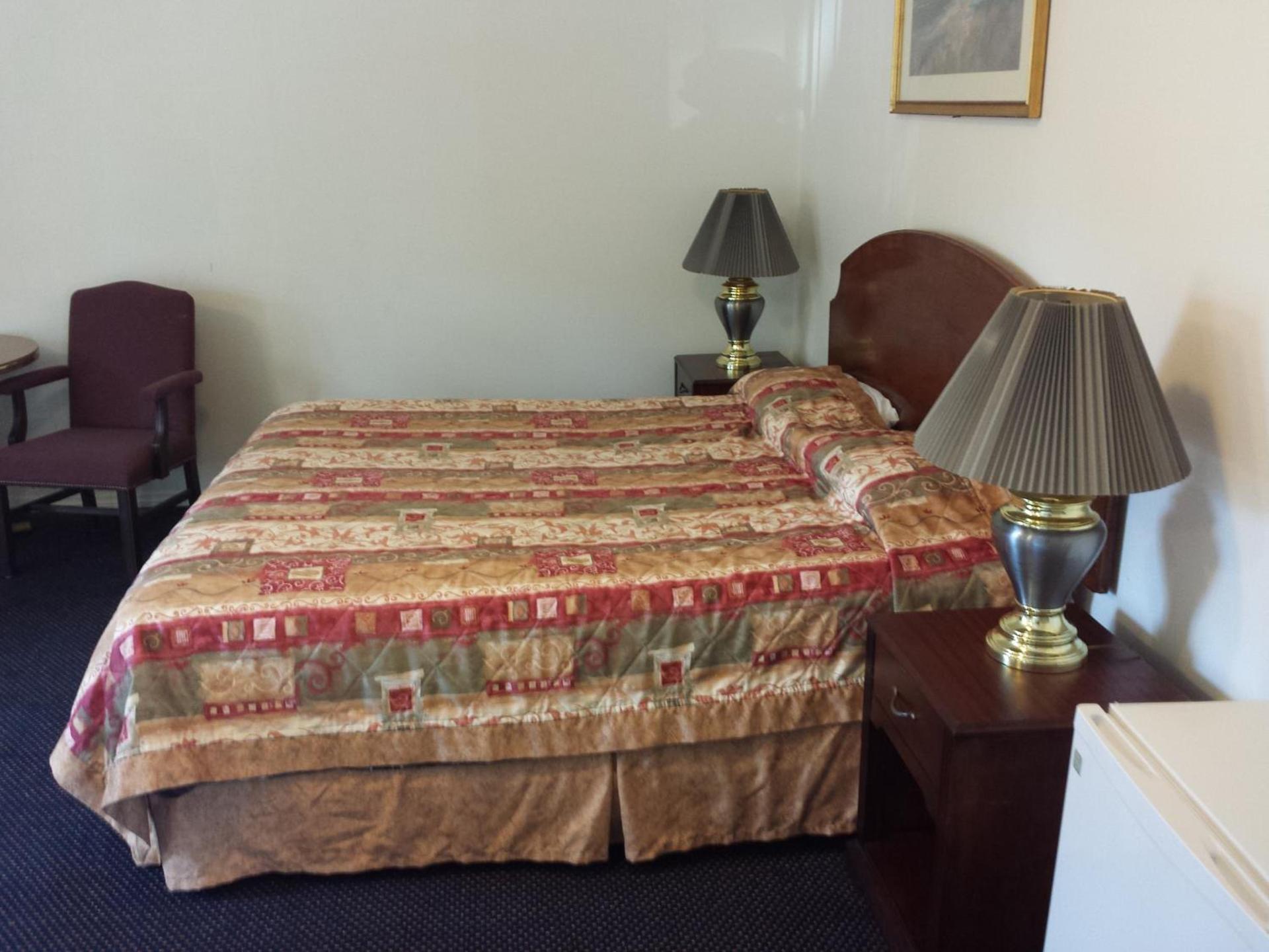 New Kansan Motel photo 9
