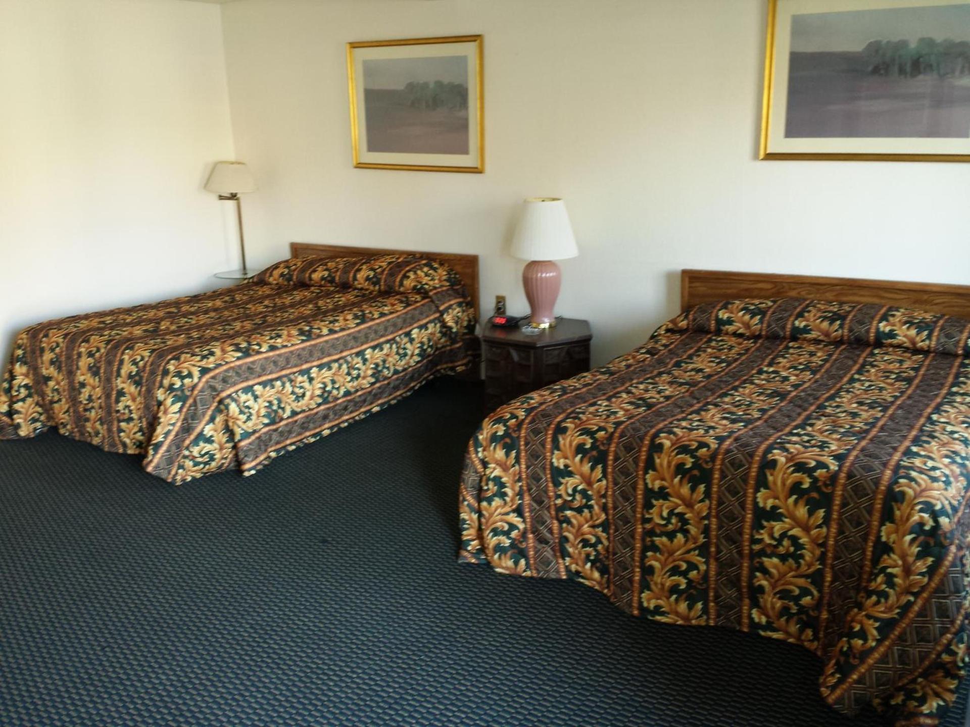 New Kansan Motel photo 23