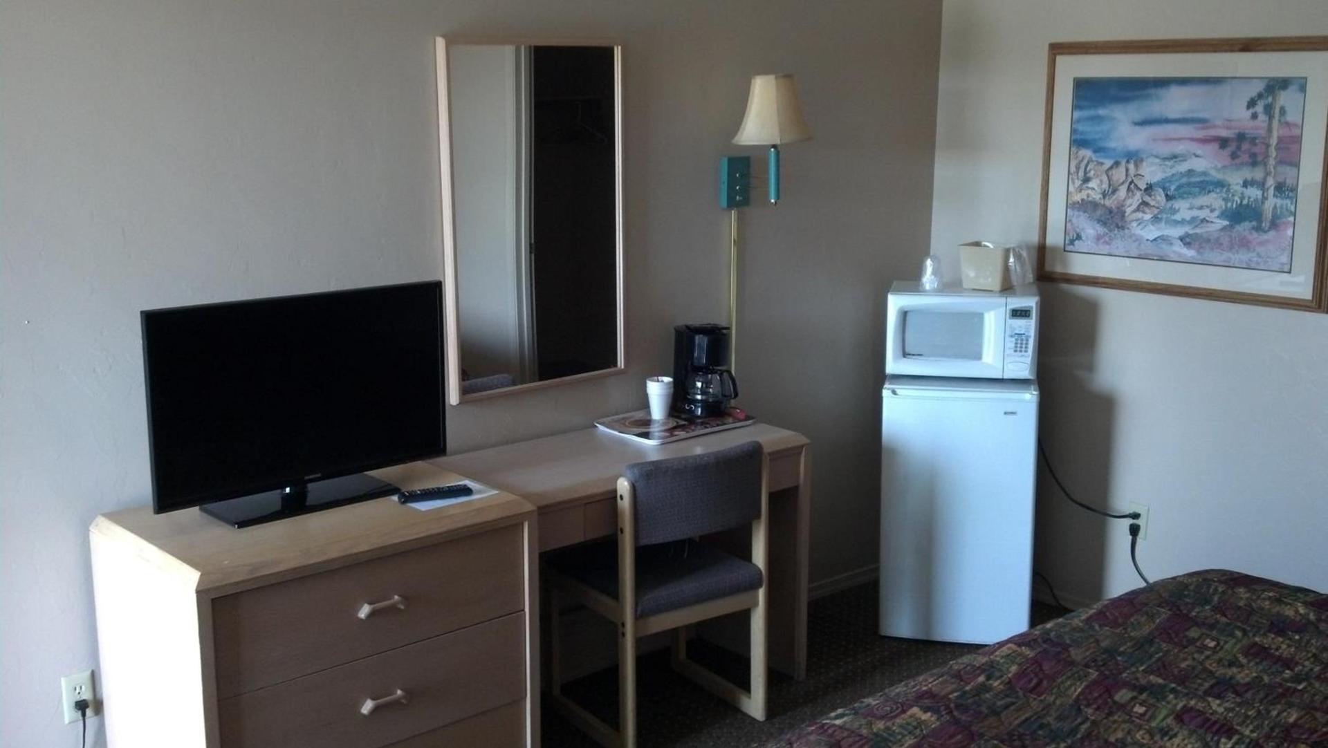 Heritage House Motel photo 3