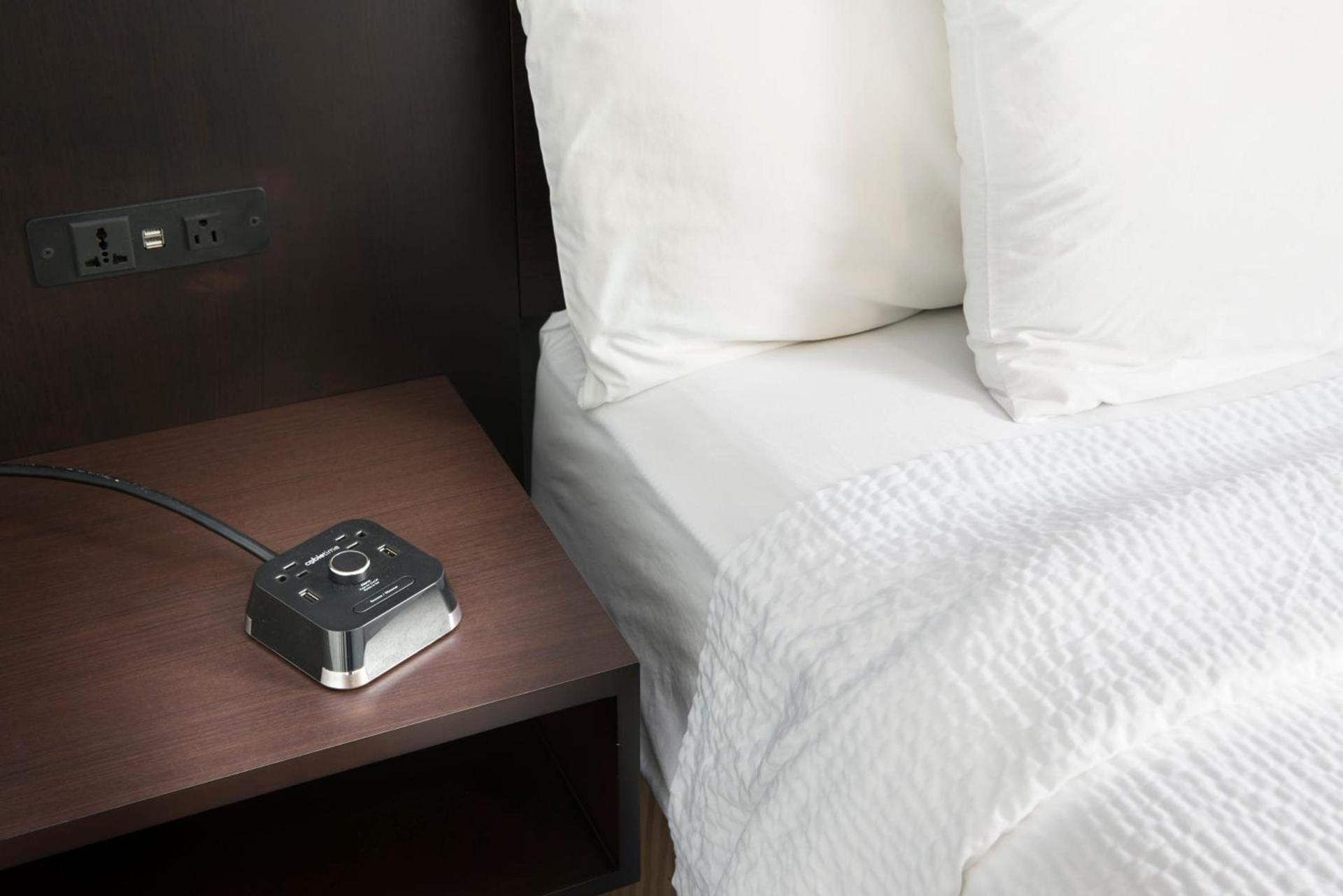 Luxbury Inn & Suites photo 2