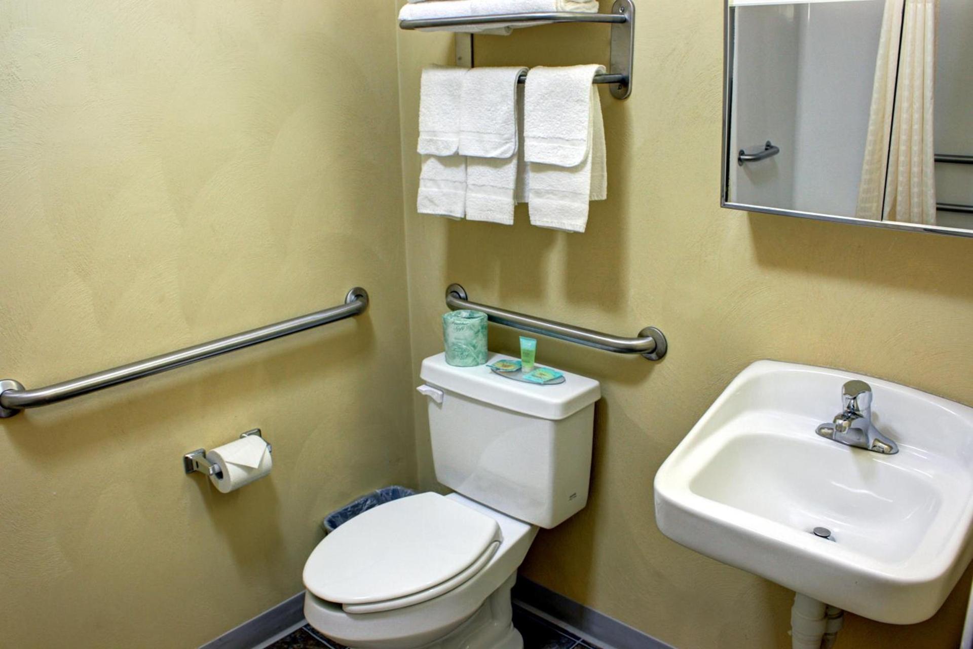 Luxbury Inn & Suites photo 25