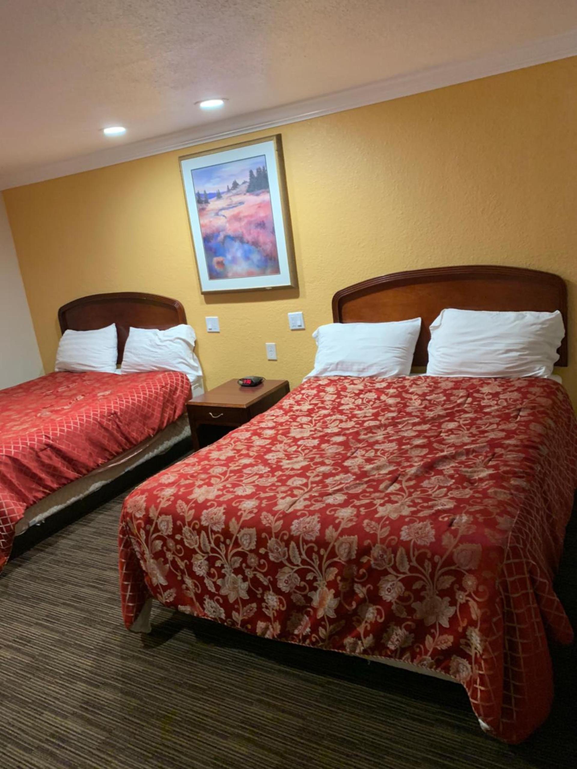 A-1 Budget Motel photo 16