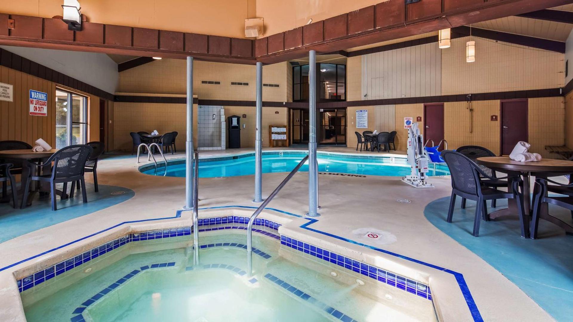 Quality Inn & Suites Black River Falls I-94 photo 41
