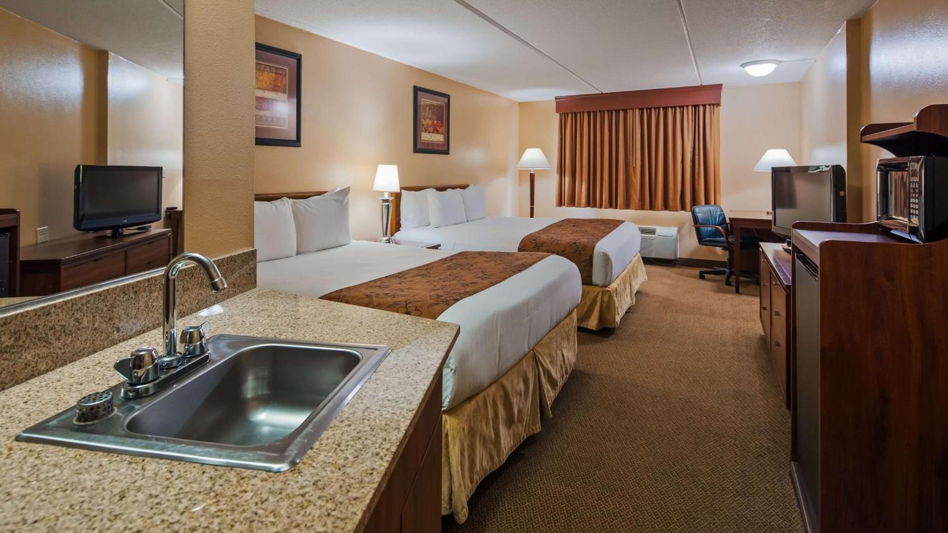 Quality Inn & Suites Black River Falls I-94 photo 11