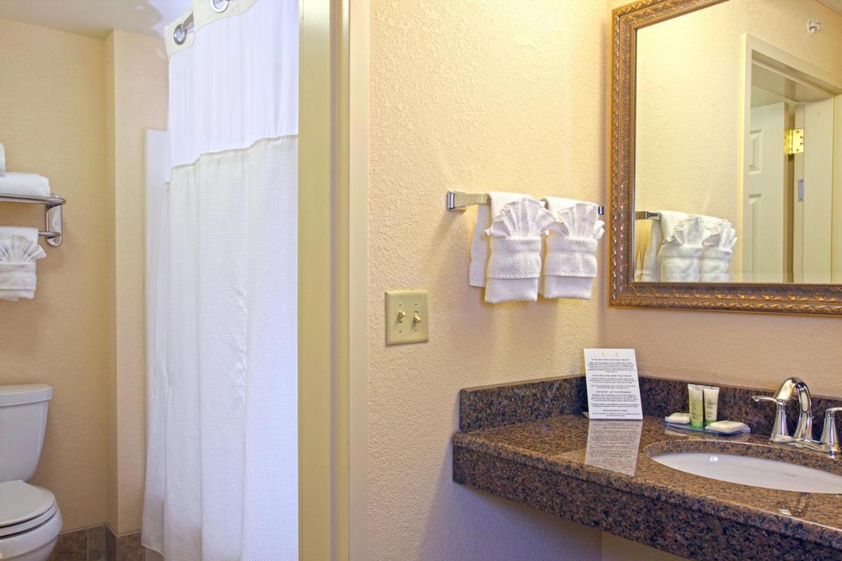 Staybridge Suites North Brunswick by IHG photo 5