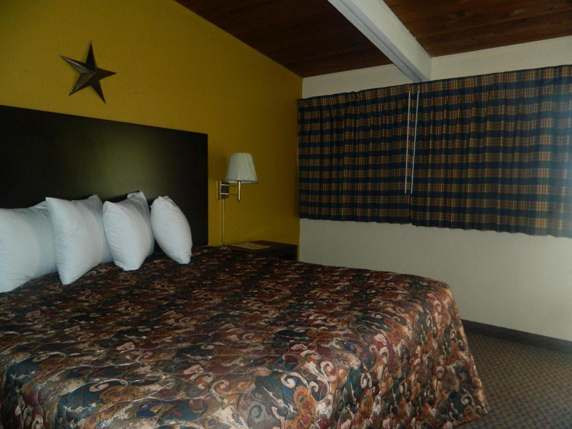 Freer Motel photo 20