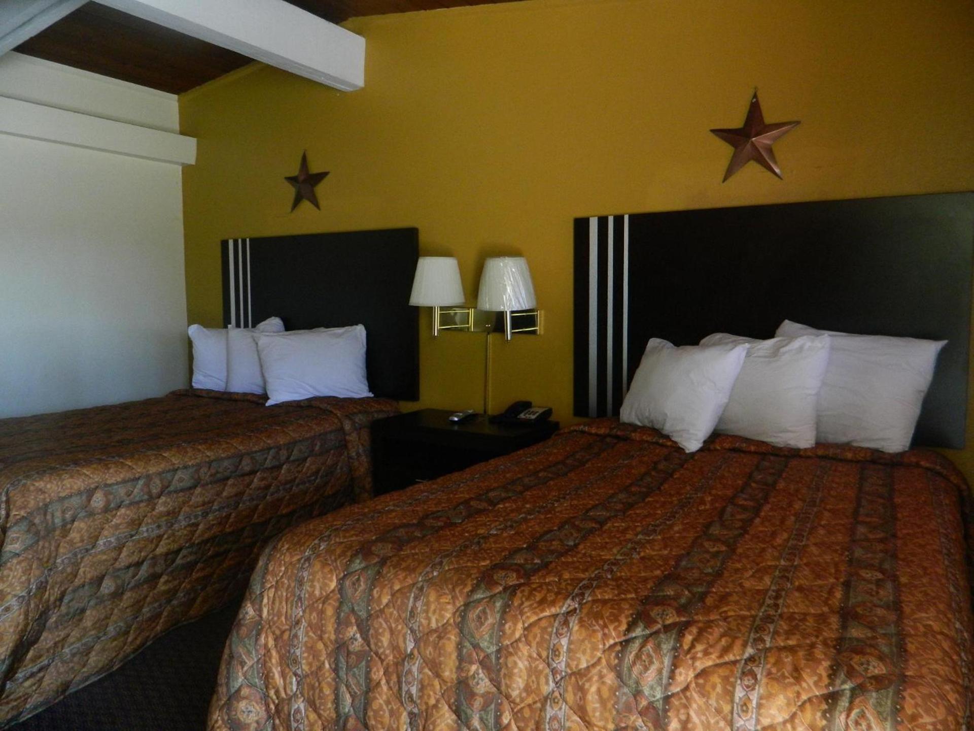 Freer Motel photo 3