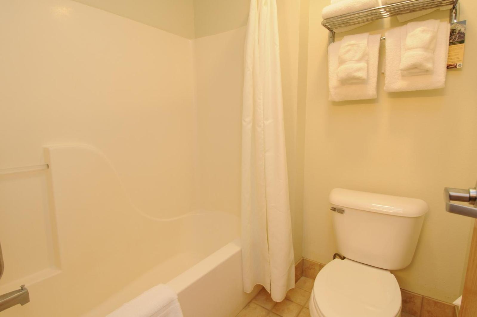 Whitewater Inn photo 16