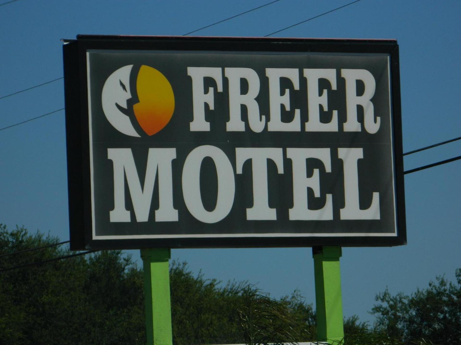 Freer Motel photo 5