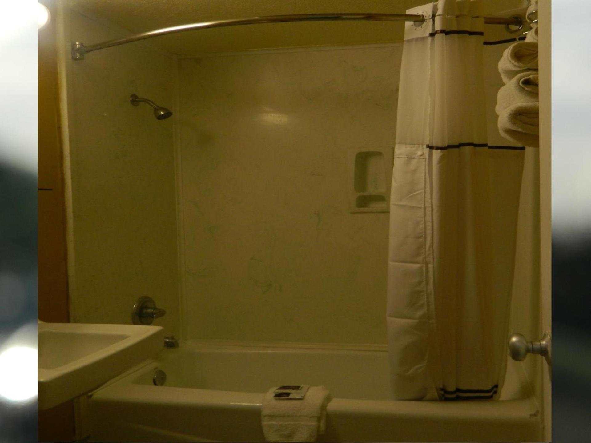 Freer Motel photo 9