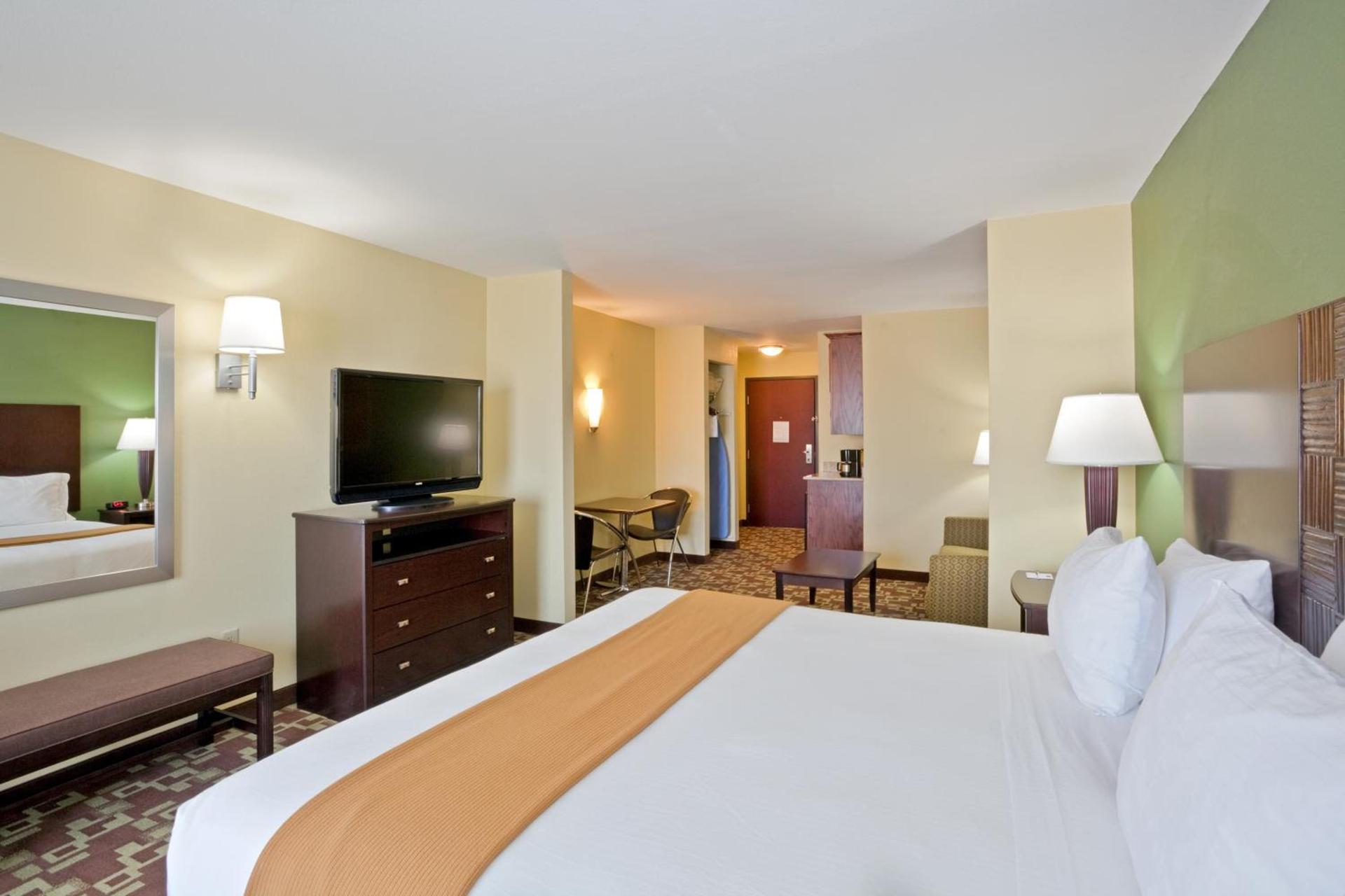 Holiday Inn Express Hotel & Suites Dumas by IHG photo 4