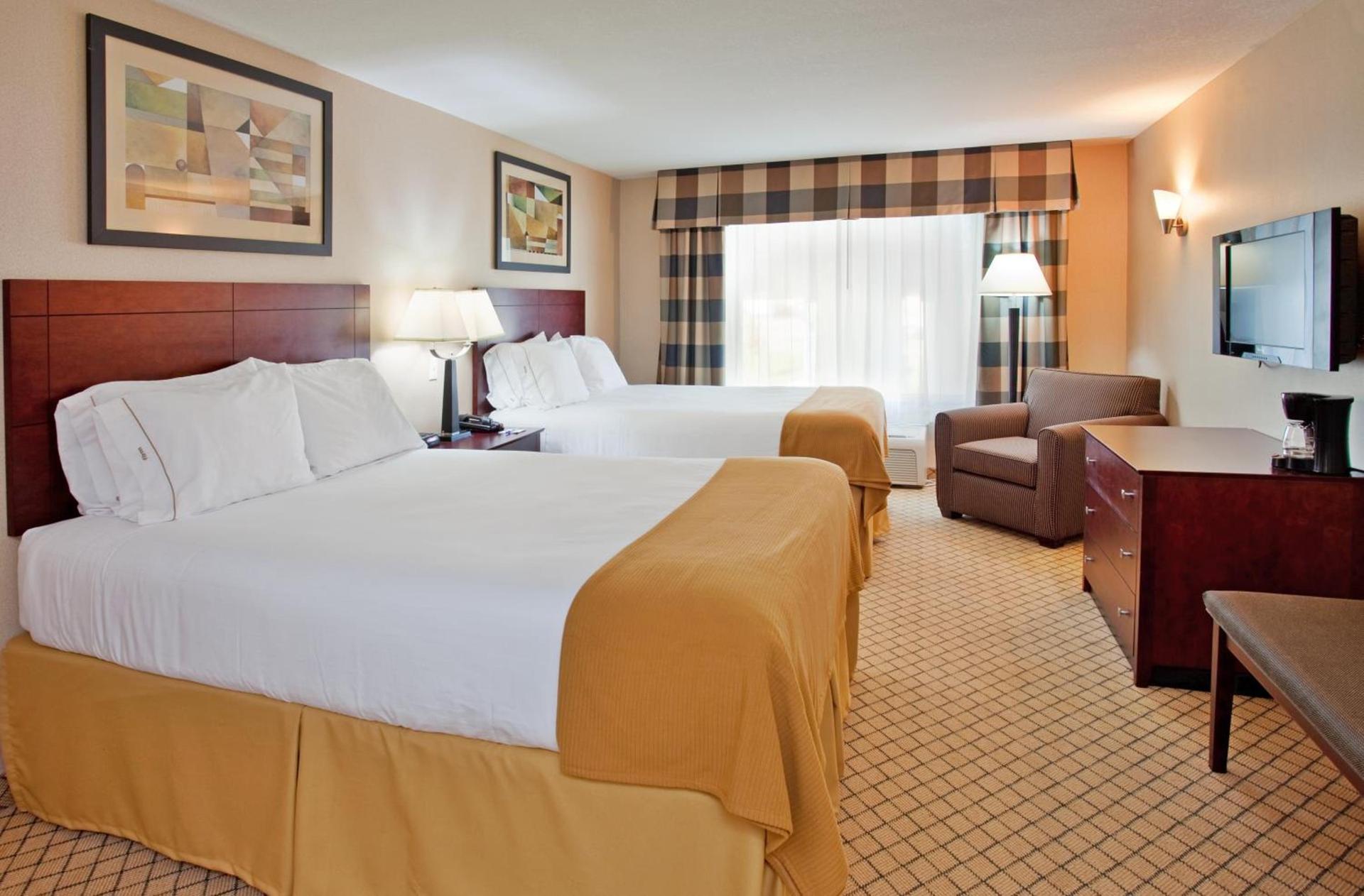 Holiday Inn Express Hotel & Suites Wichita Airport by IHG photo 5