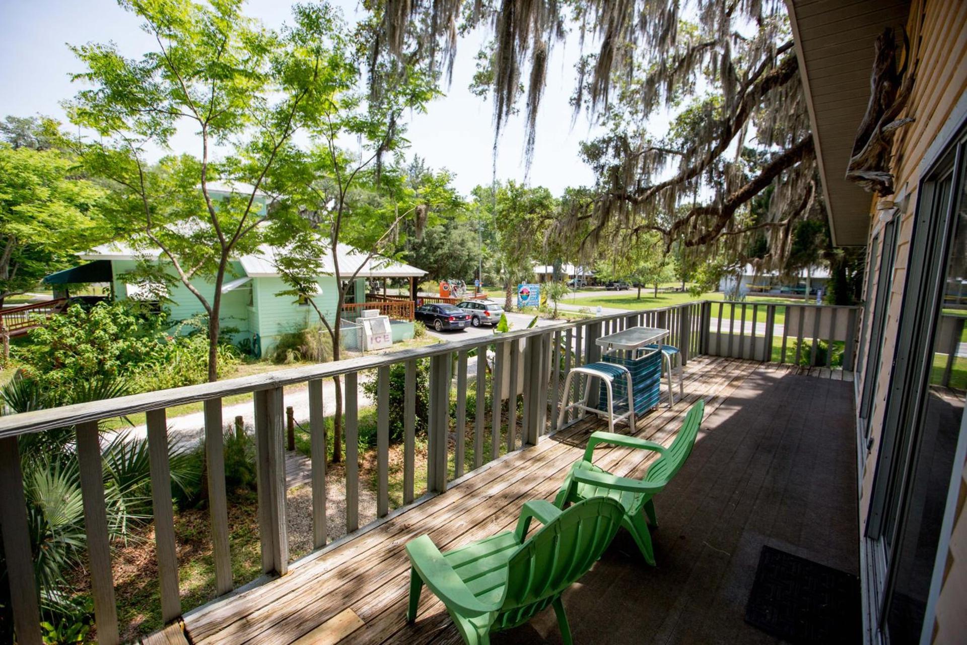 Riverfront Treetop Bungalow photo 5