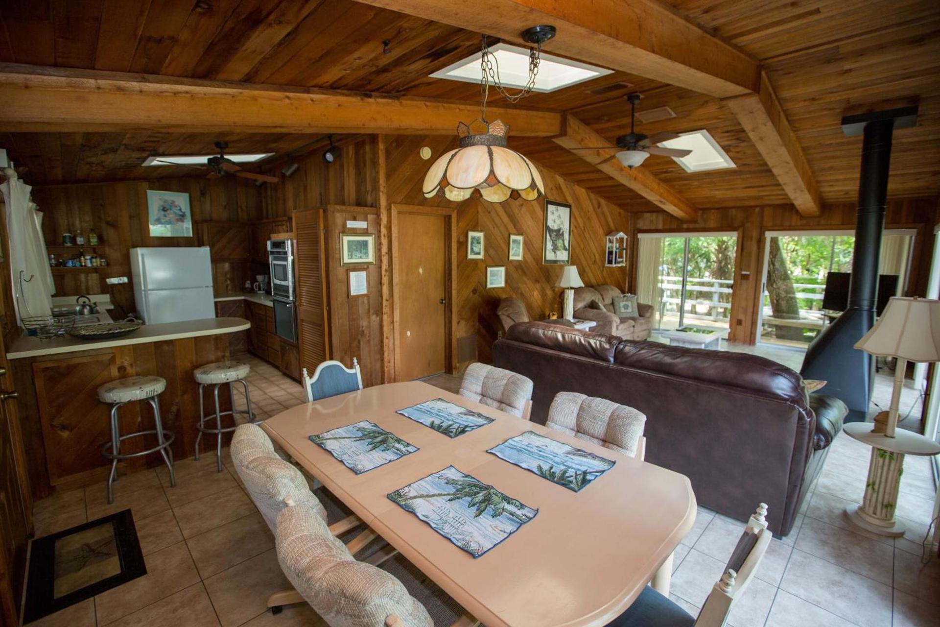 Riverfront Treetop Bungalow photo 12