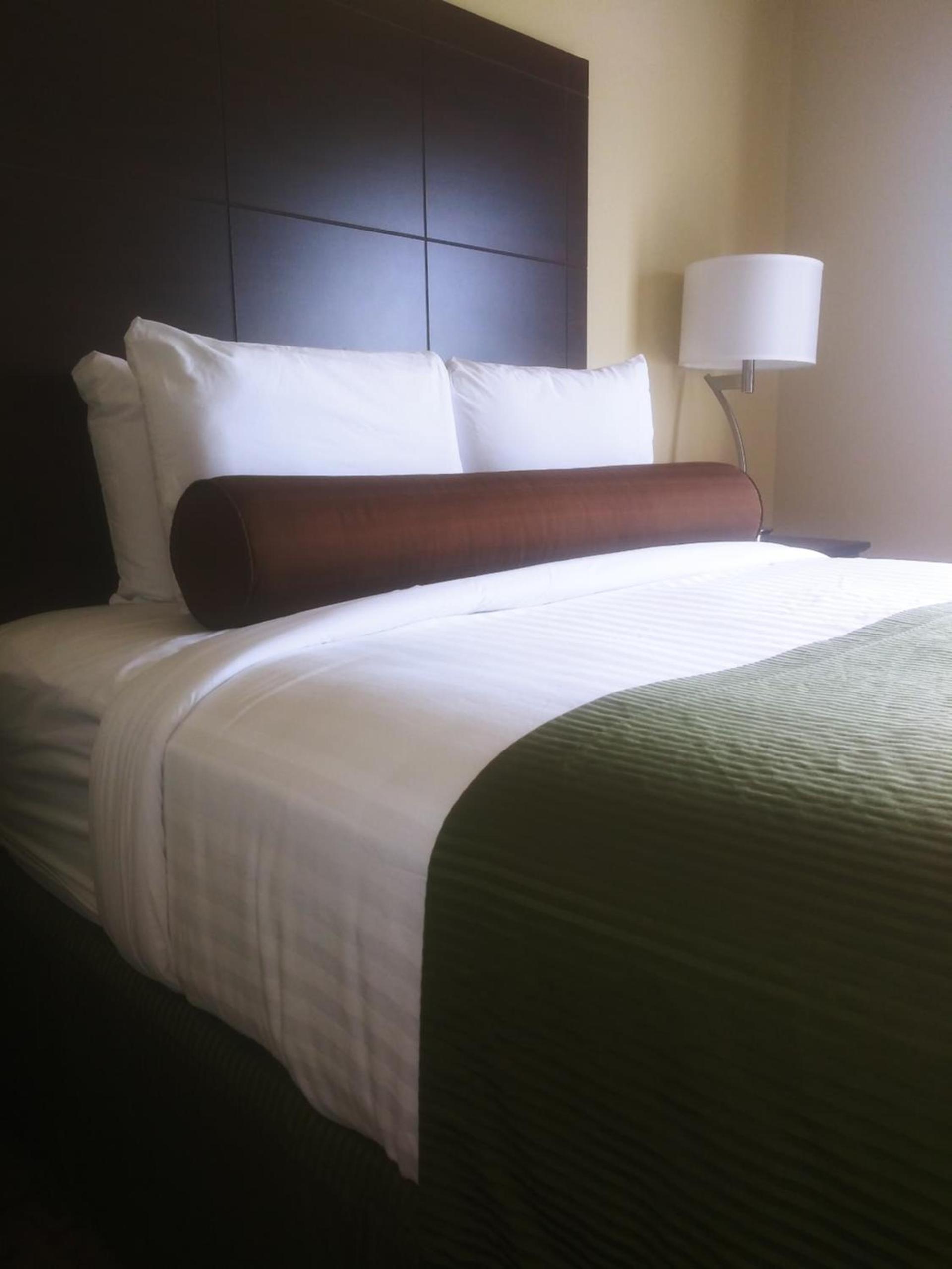 Cobblestone Hotel & Suites - Harborcreek photo 22