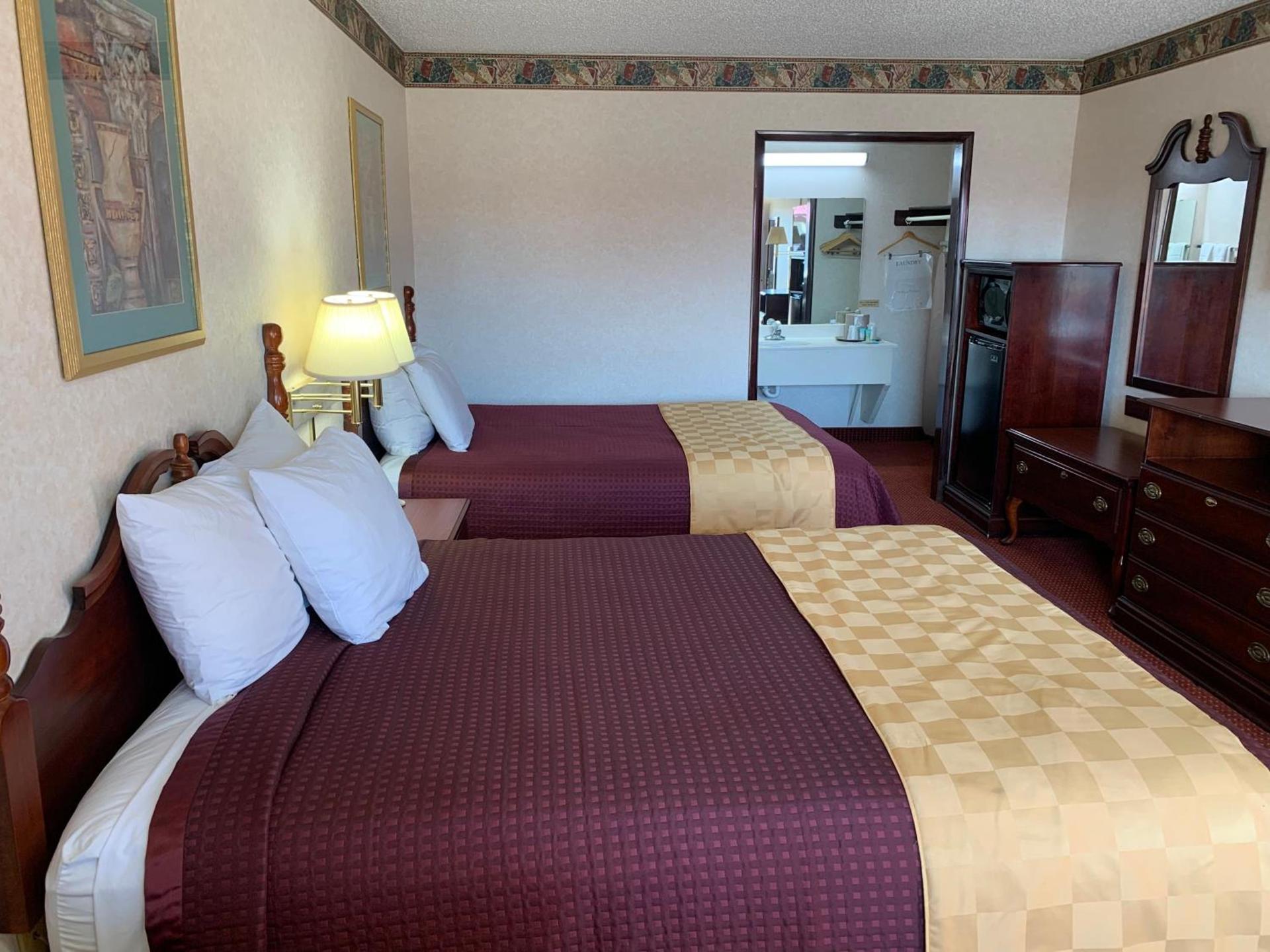 Regency Inn photo 27