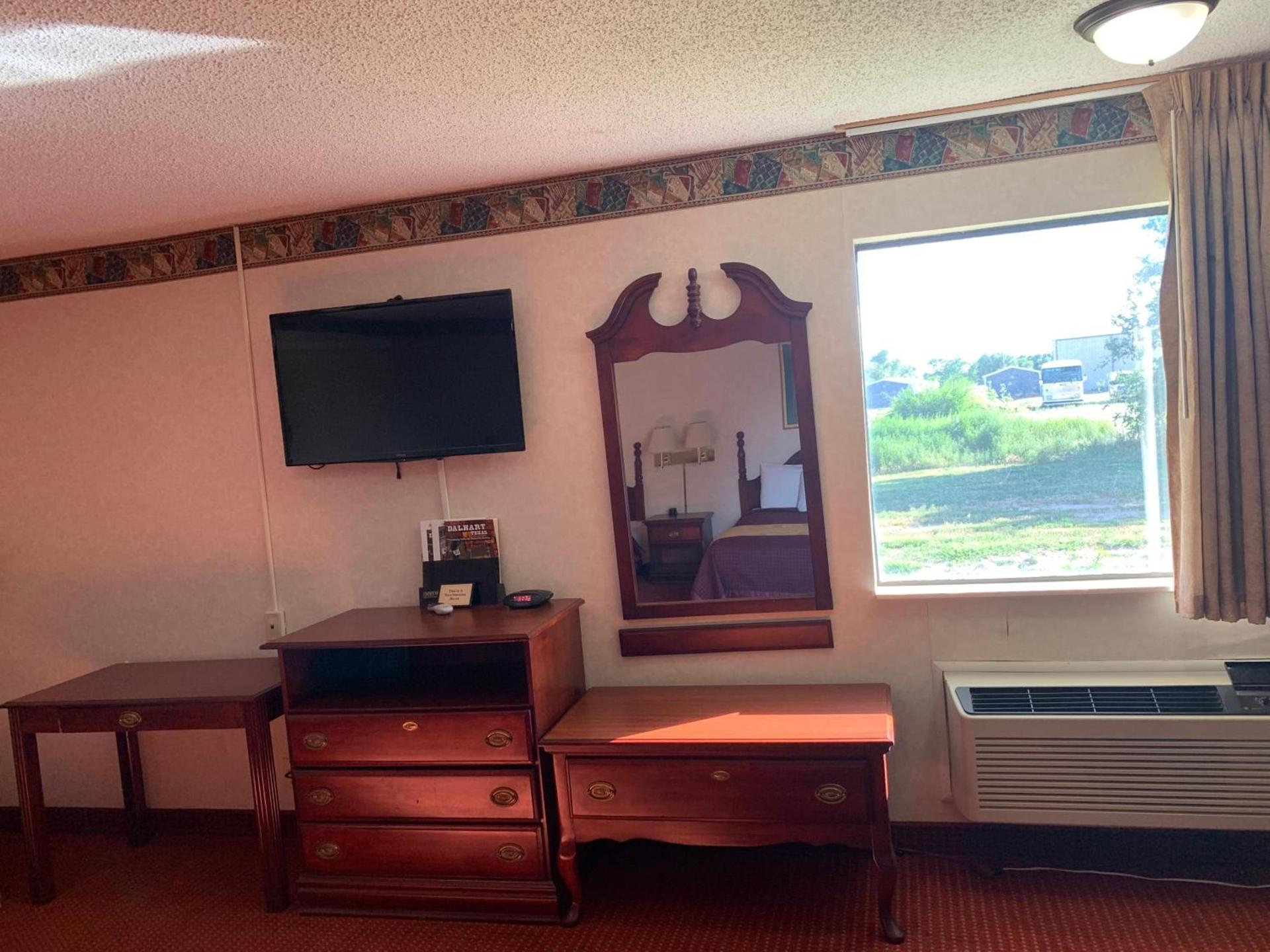 Regency Inn photo 37