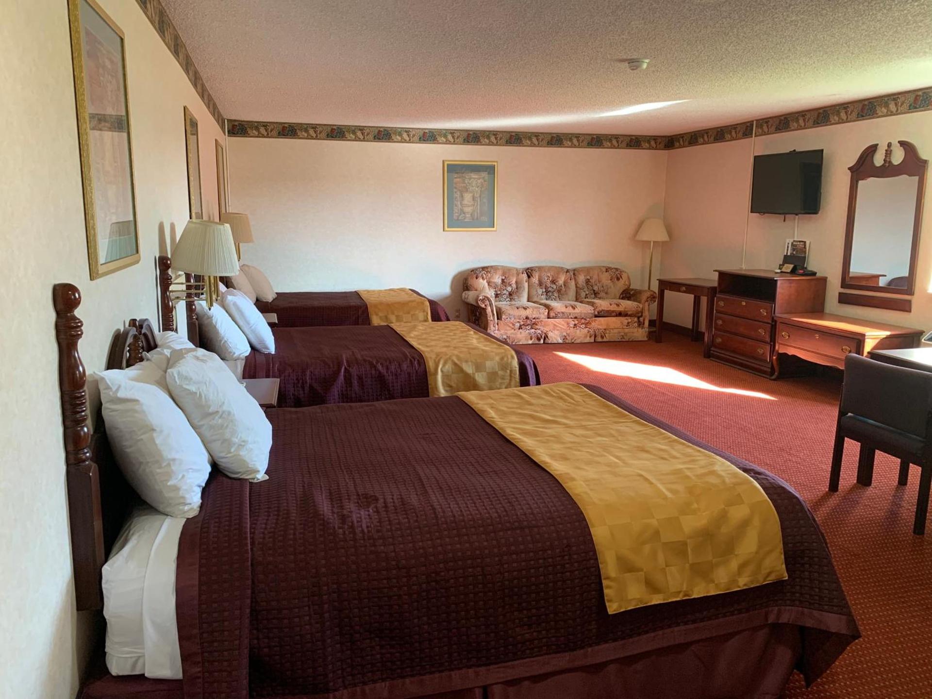 Regency Inn photo 18