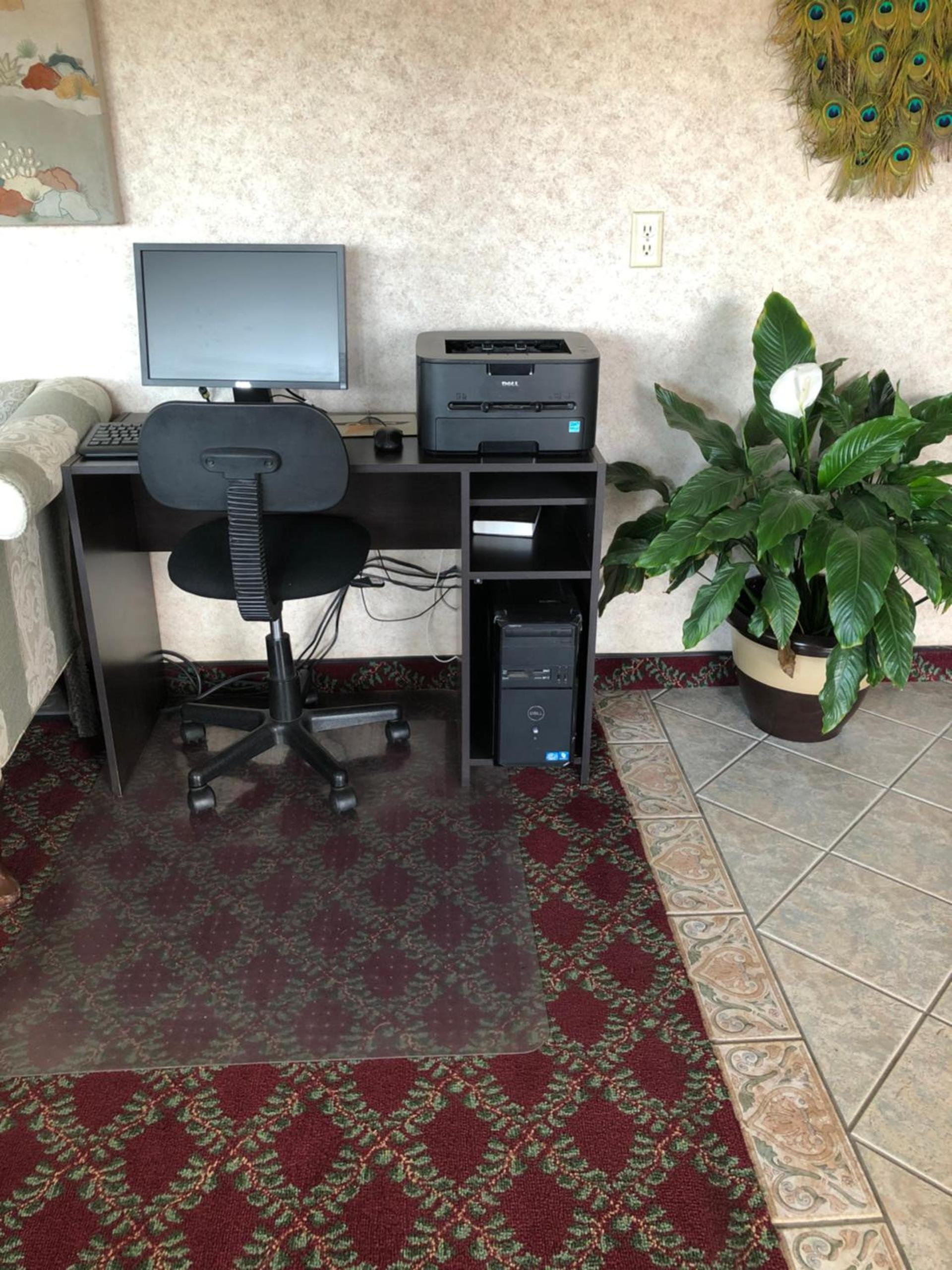 Regency Inn photo 3