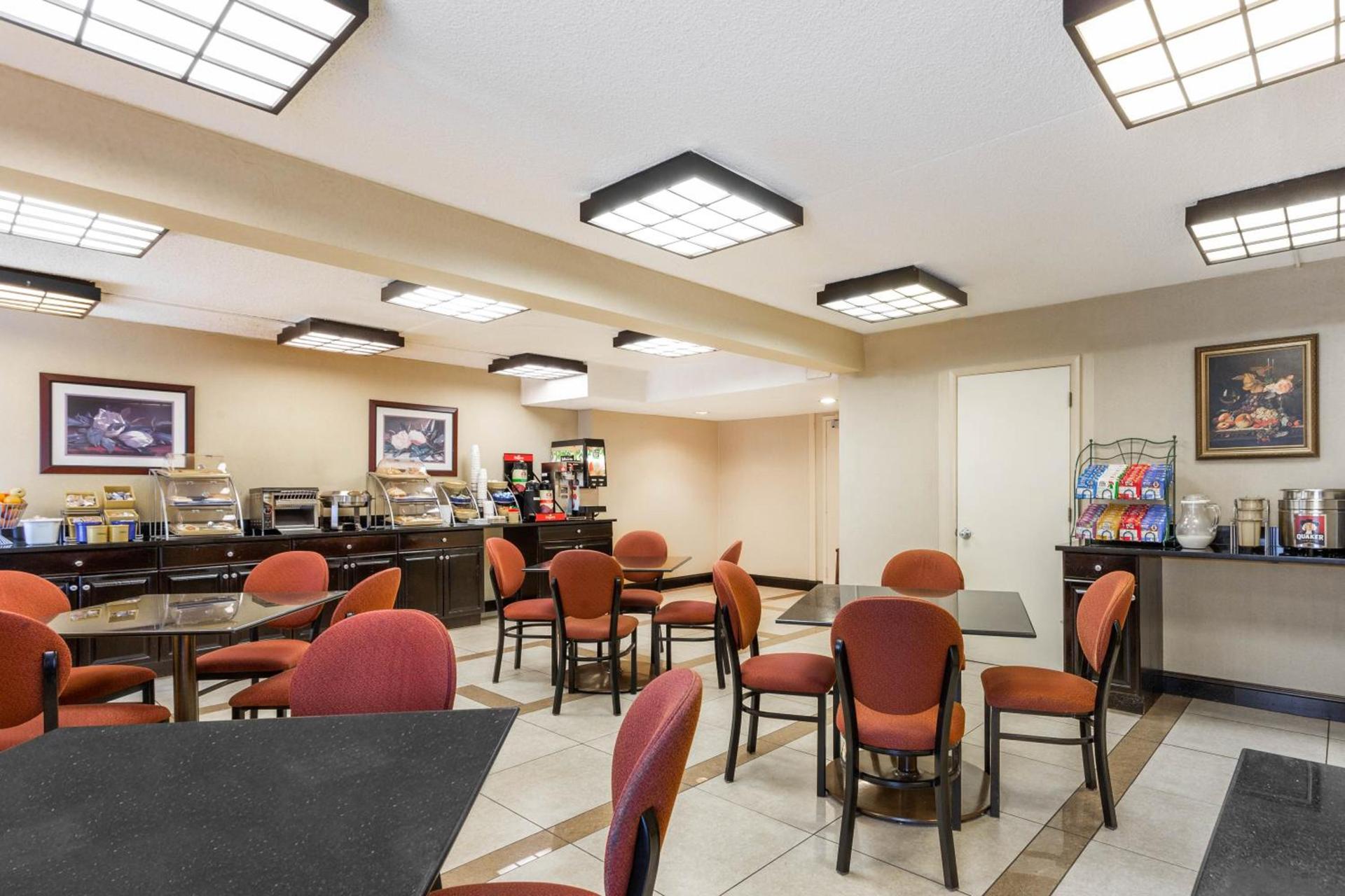Days Inn by Wyndham Westminster photo 32