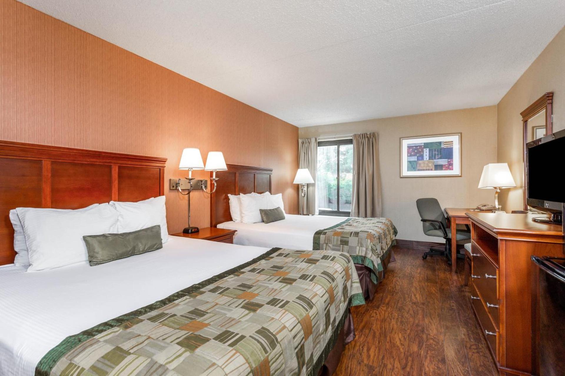Days Inn by Wyndham Westminster photo 38