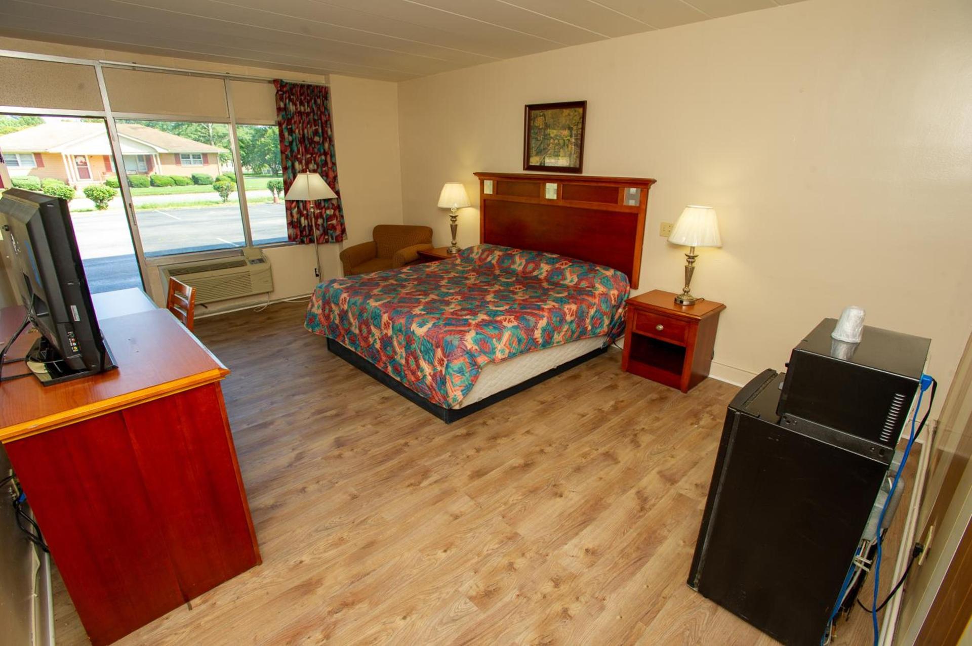 Coach House Inn photo 32