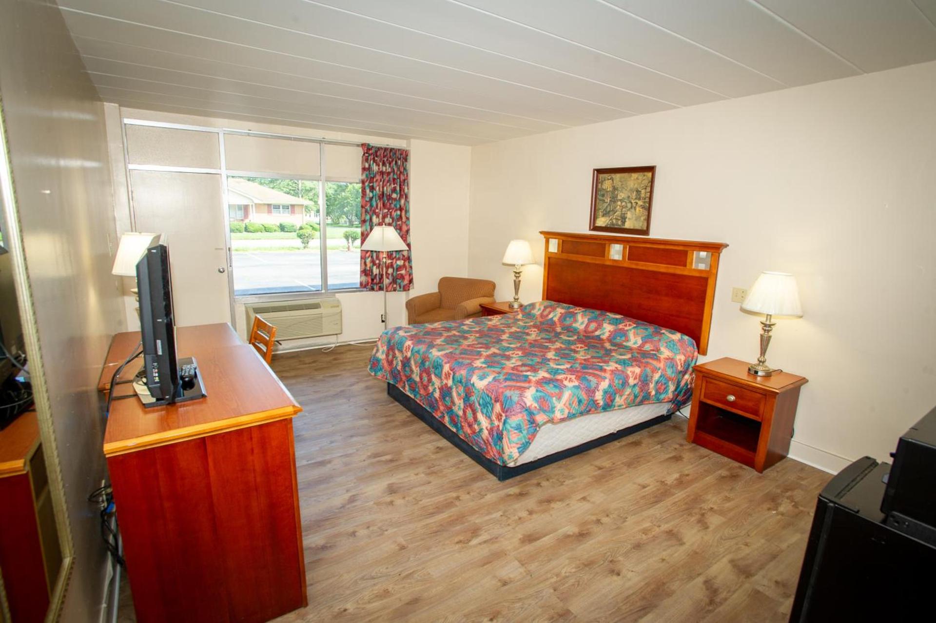 Coach House Inn photo 34