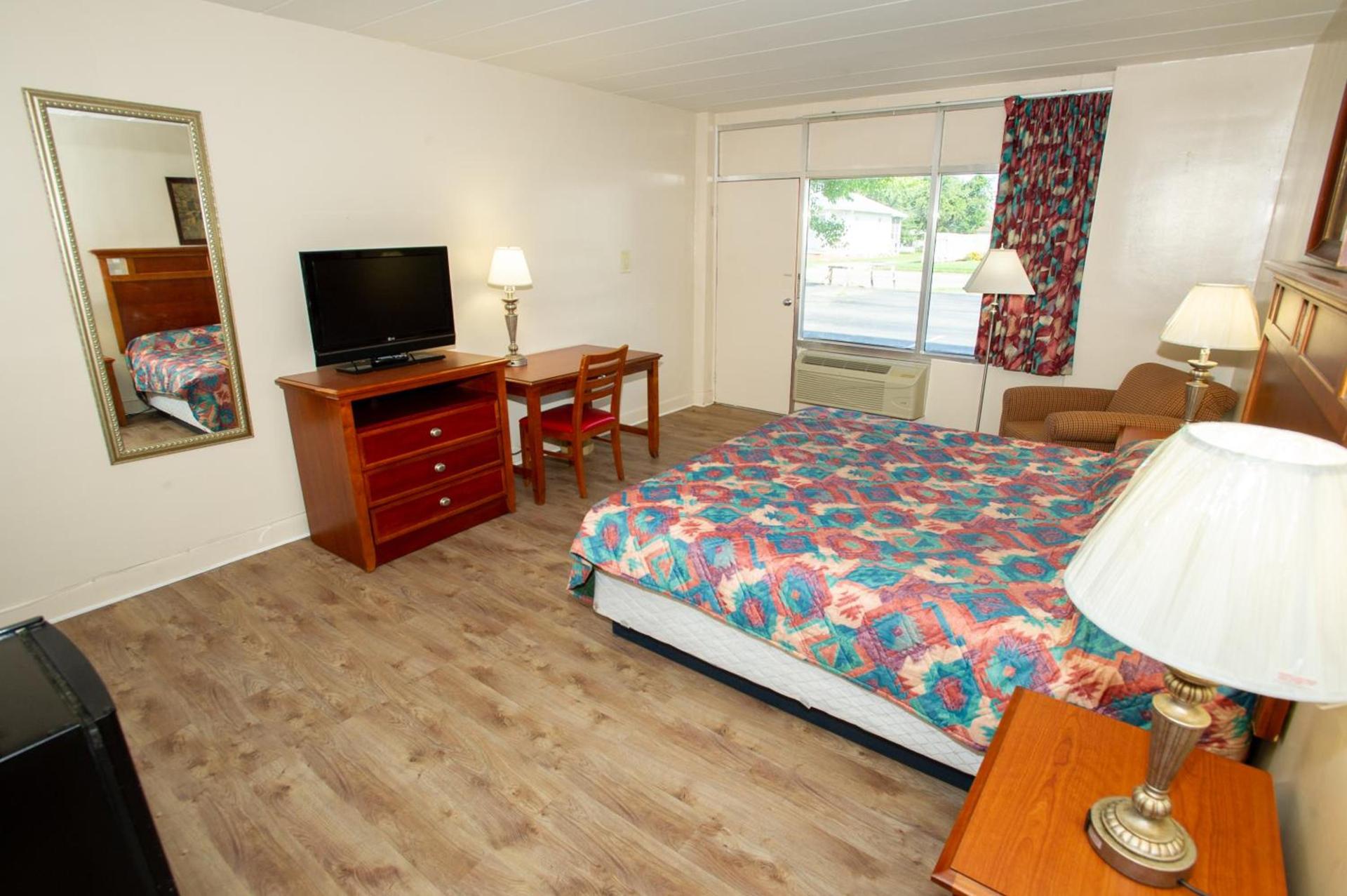 Coach House Inn photo 41