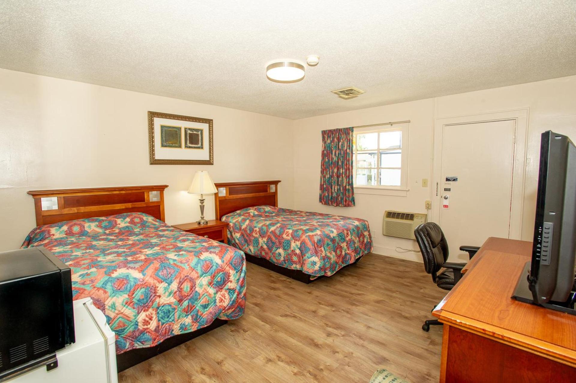 Coach House Inn photo 30